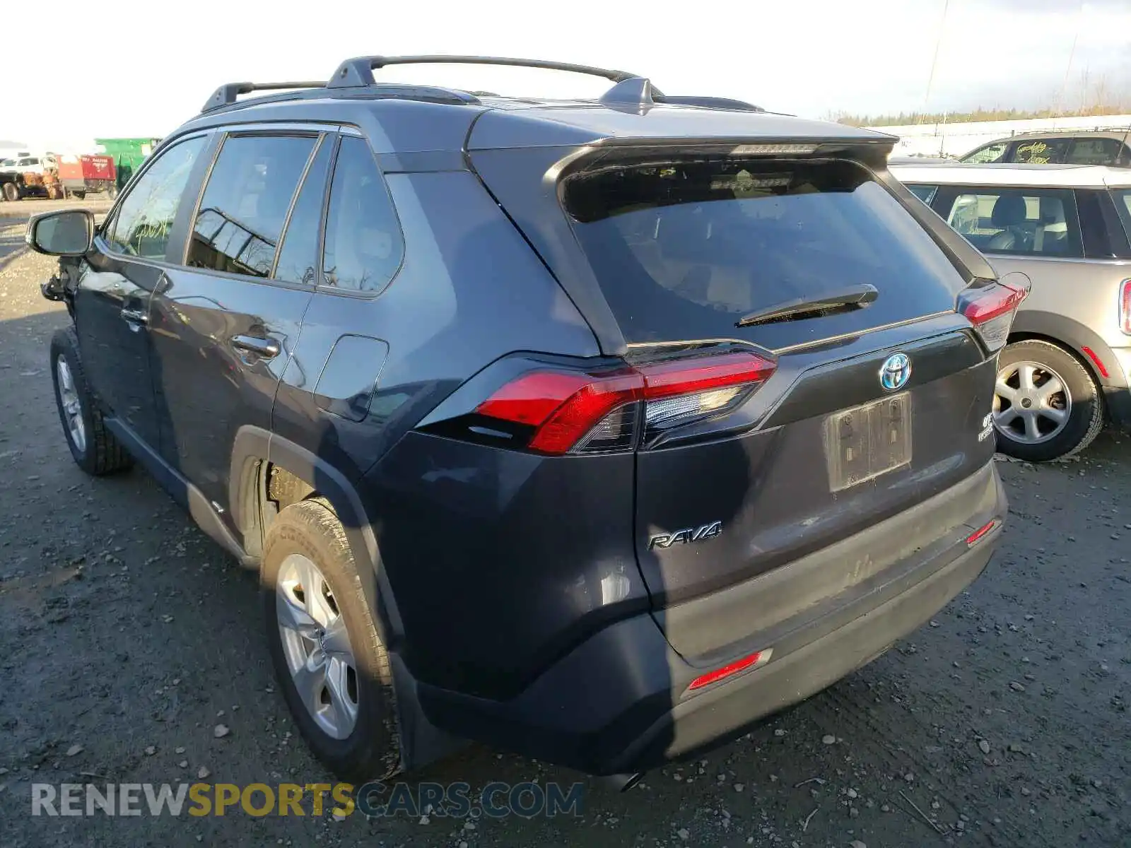 3 Photograph of a damaged car 2T3MWRFV1KW019193 TOYOTA RAV4 2019