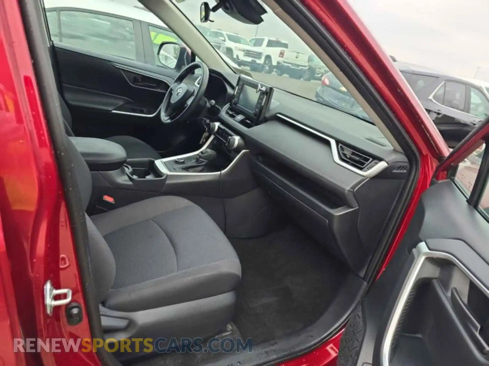 1 Photograph of a damaged car 2T3MWRFV3KW041700 TOYOTA RAV4 2019