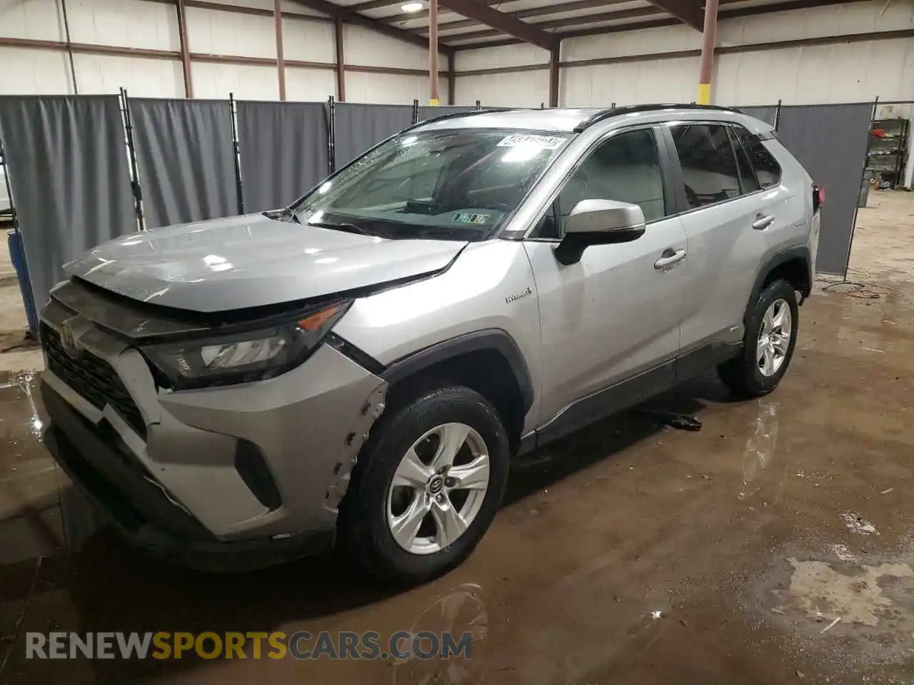 1 Photograph of a damaged car 2T3MWRFV7KW026049 TOYOTA RAV4 2019