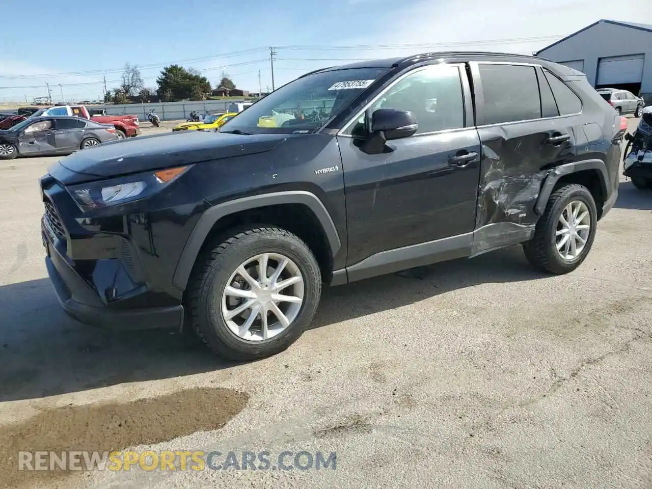 1 Photograph of a damaged car 2T3MWRFV9KW030894 TOYOTA RAV4 2019