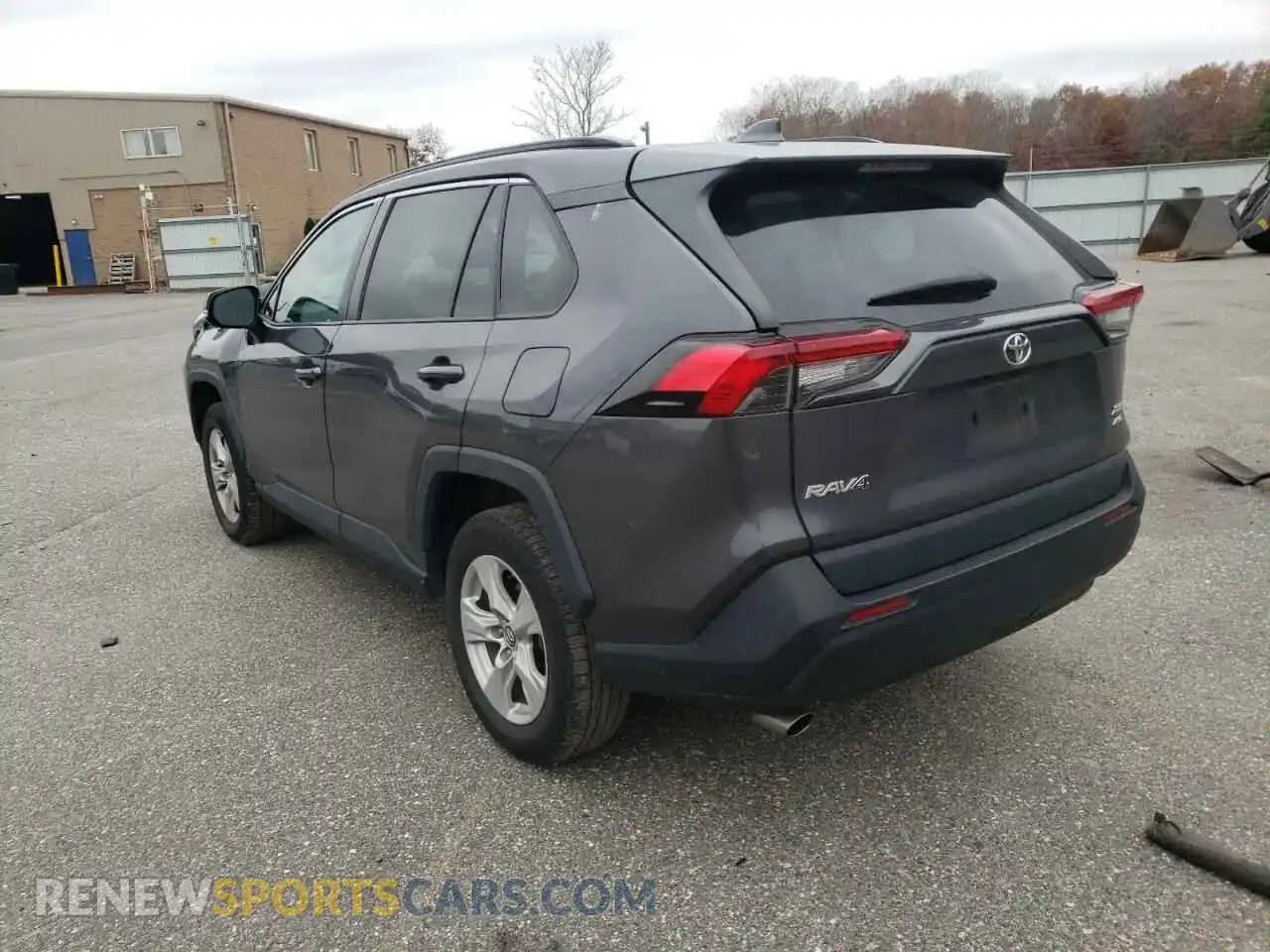 2 fotografías del automóvil dañado 2T3P1RFV0KW016703 TOYOTA RAV4 2019