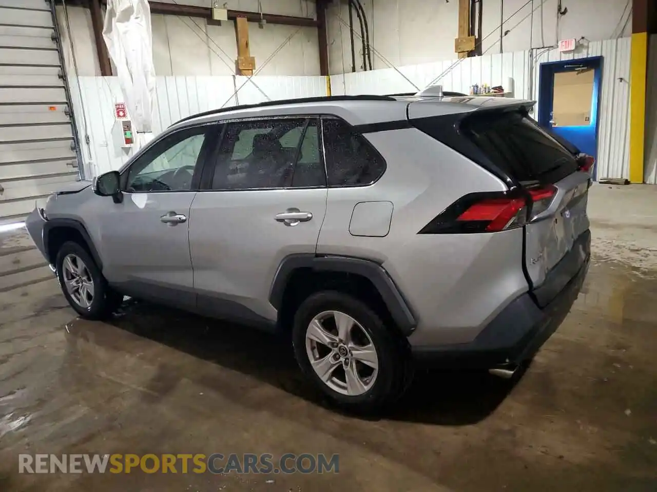 2 Photograph of a damaged car 2T3P1RFV0KW032951 TOYOTA RAV4 2019