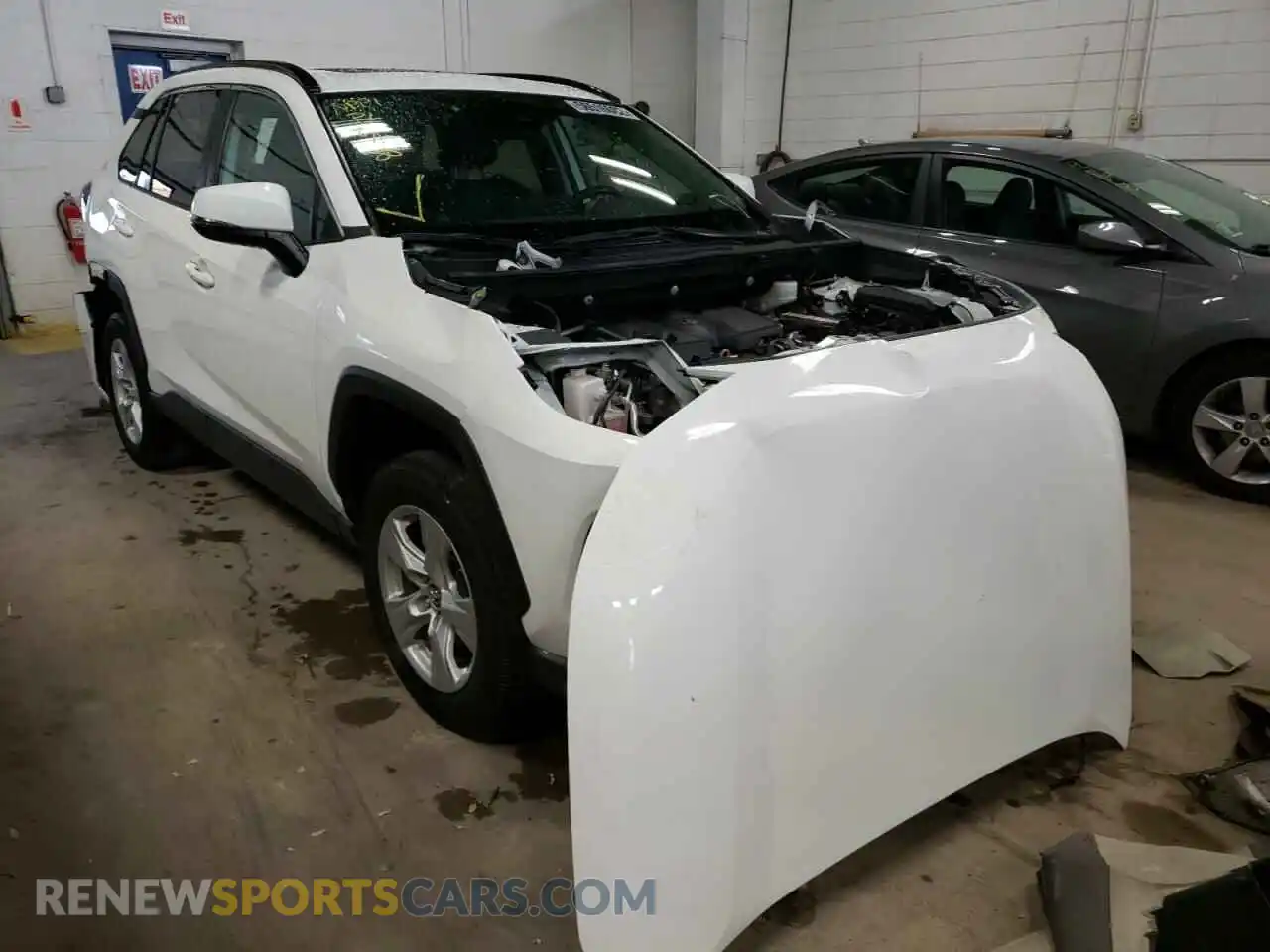 1 Photograph of a damaged car 2T3P1RFV1KW073587 TOYOTA RAV4 2019