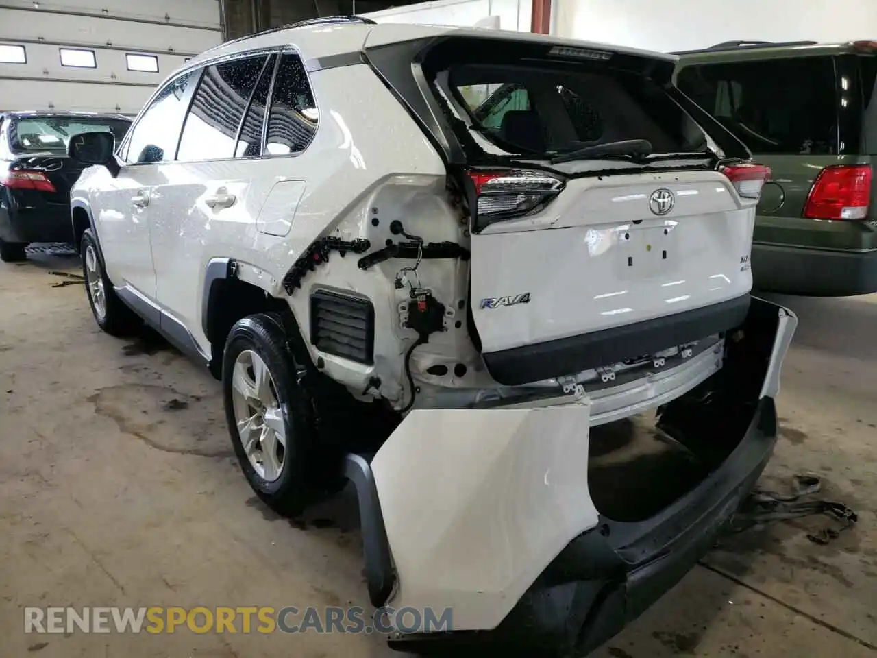 3 Photograph of a damaged car 2T3P1RFV1KW073587 TOYOTA RAV4 2019