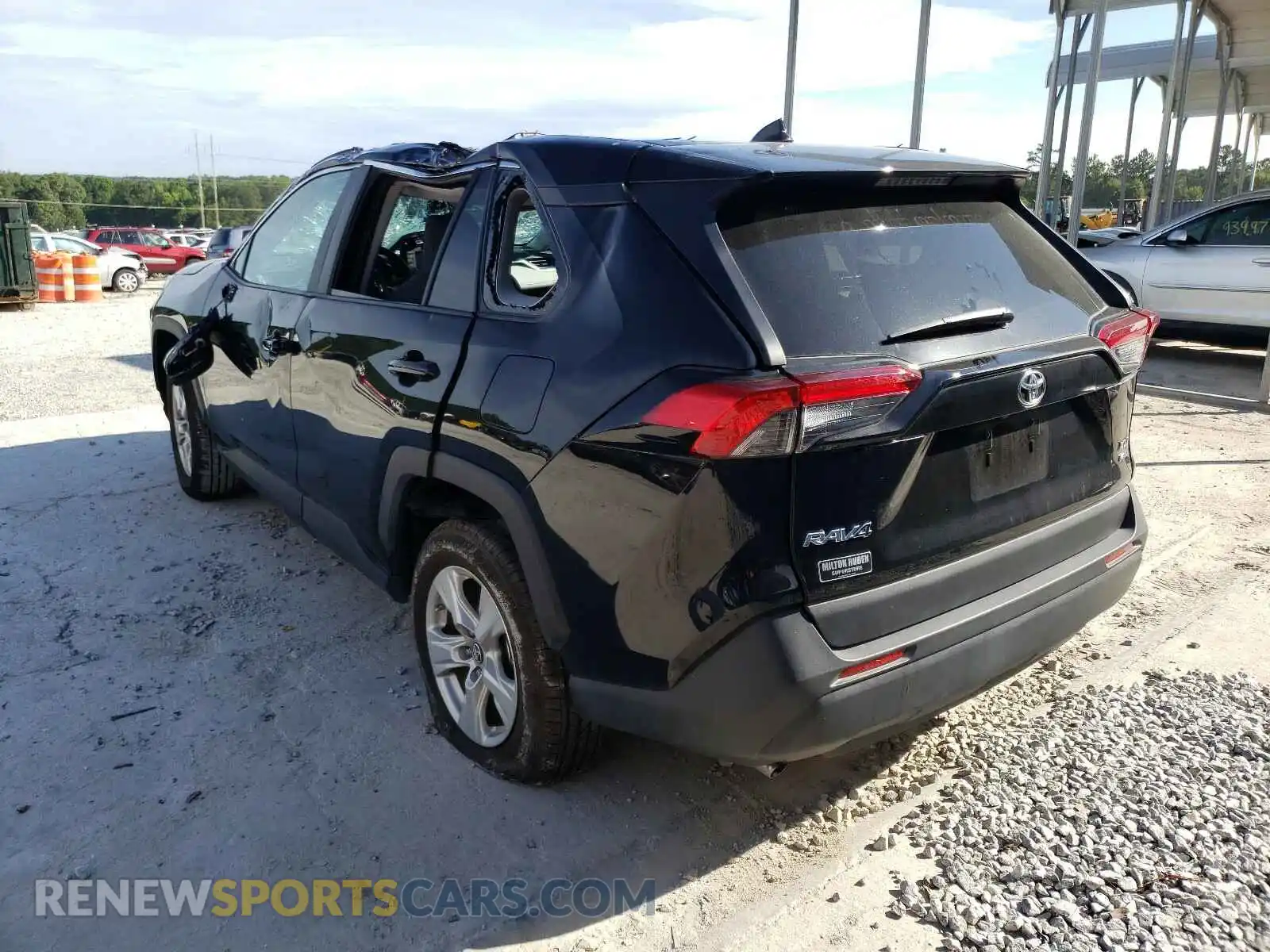 3 Photograph of a damaged car 2T3P1RFV2KC024092 TOYOTA RAV4 2019