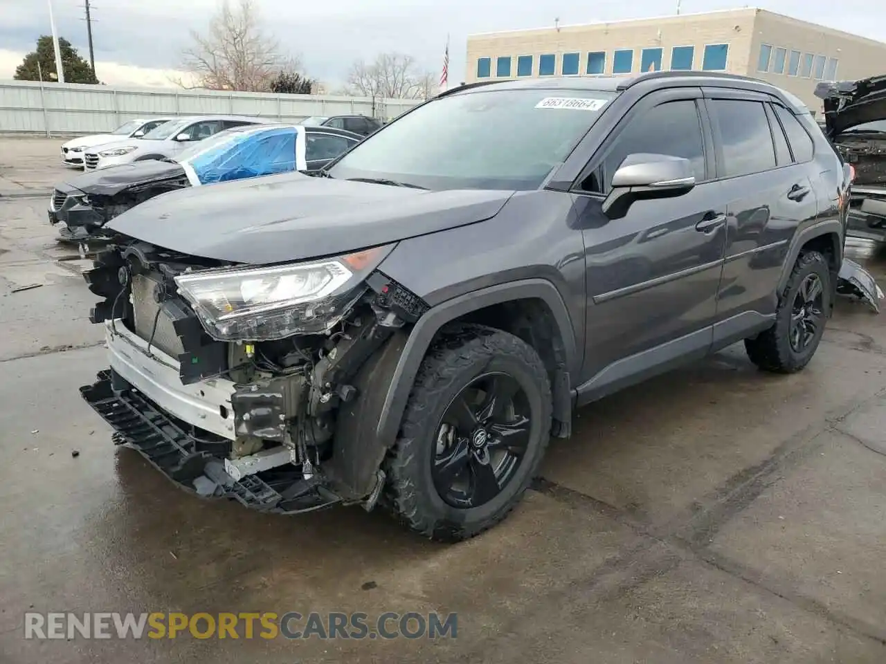 1 Photograph of a damaged car 2T3P1RFV2KW075302 TOYOTA RAV4 2019