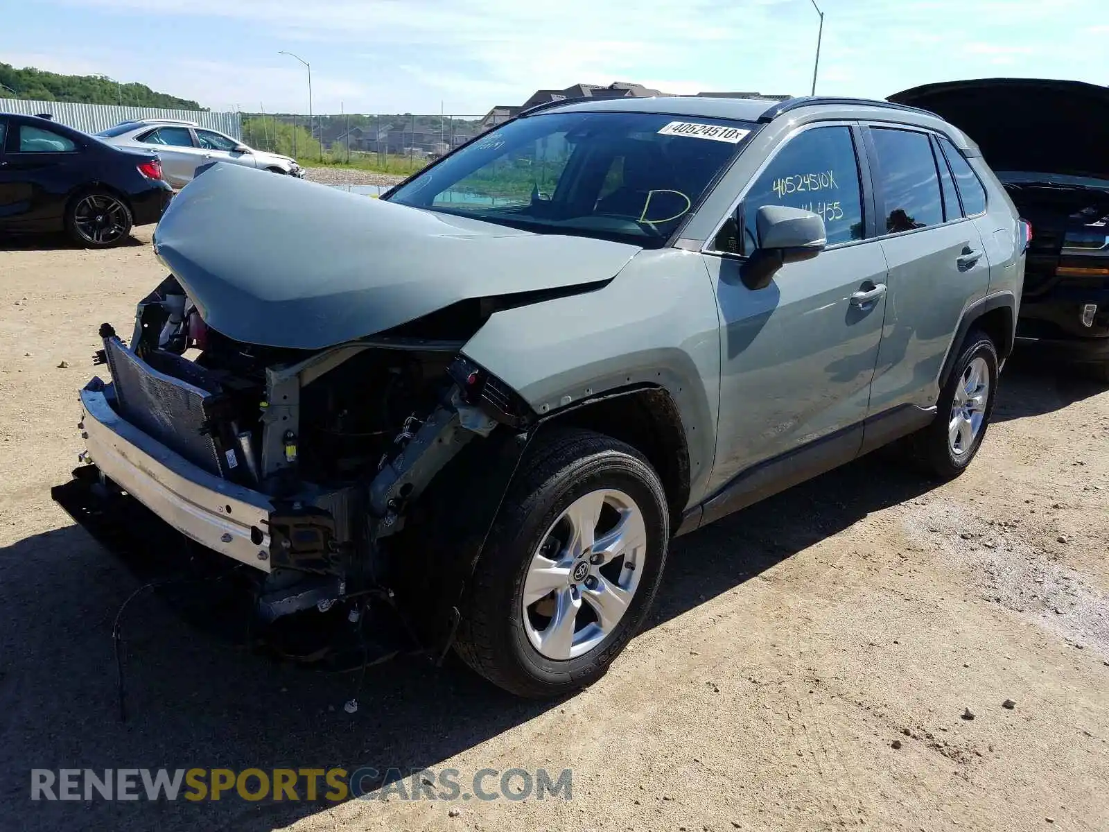 2 Photograph of a damaged car 2T3P1RFV3KC003798 TOYOTA RAV4 2019