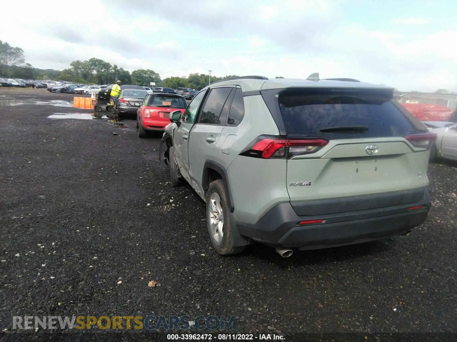 3 Photograph of a damaged car 2T3P1RFV3KC026644 TOYOTA RAV4 2019