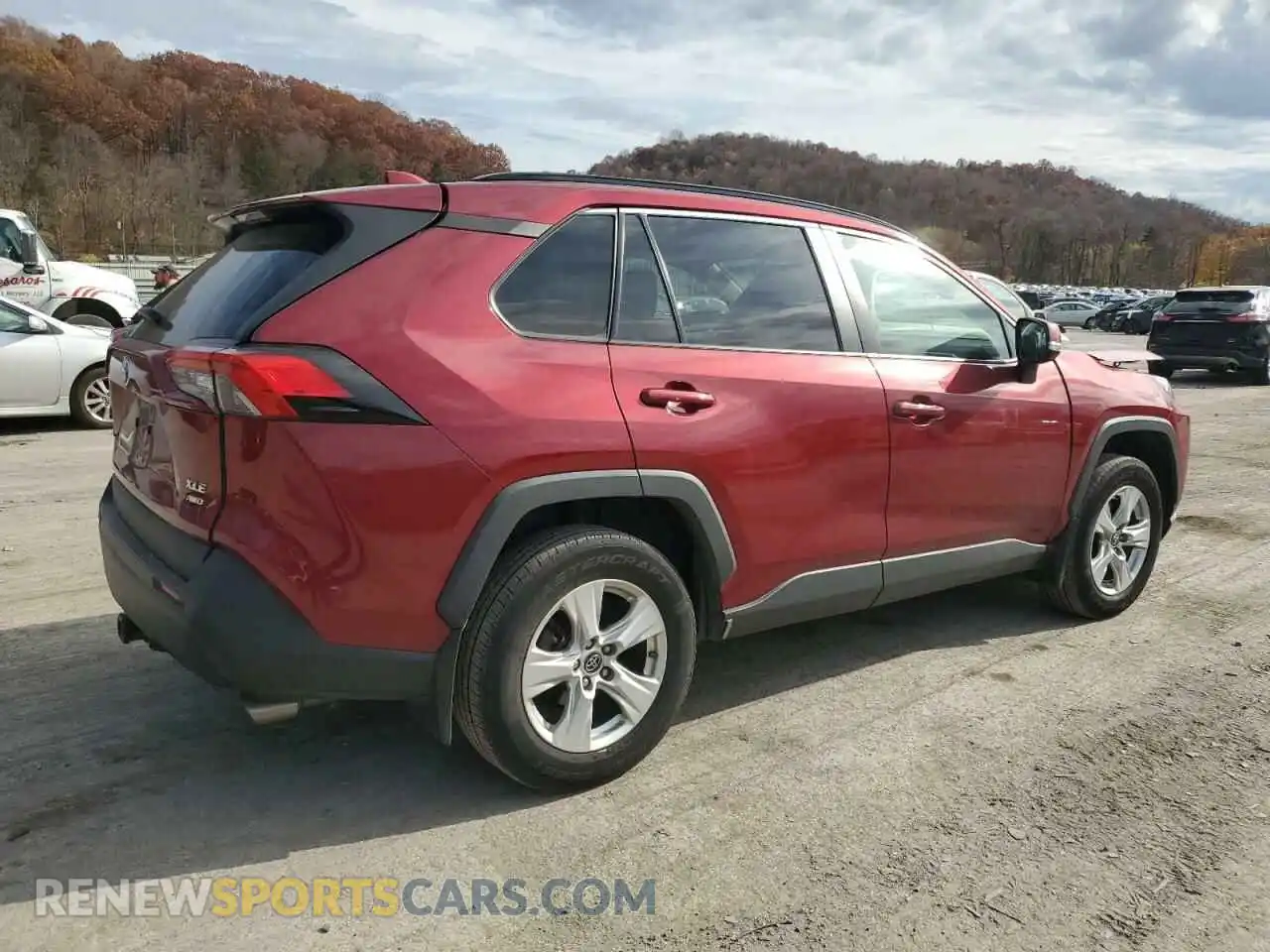 3 Photograph of a damaged car 2T3P1RFV3KC033805 TOYOTA RAV4 2019