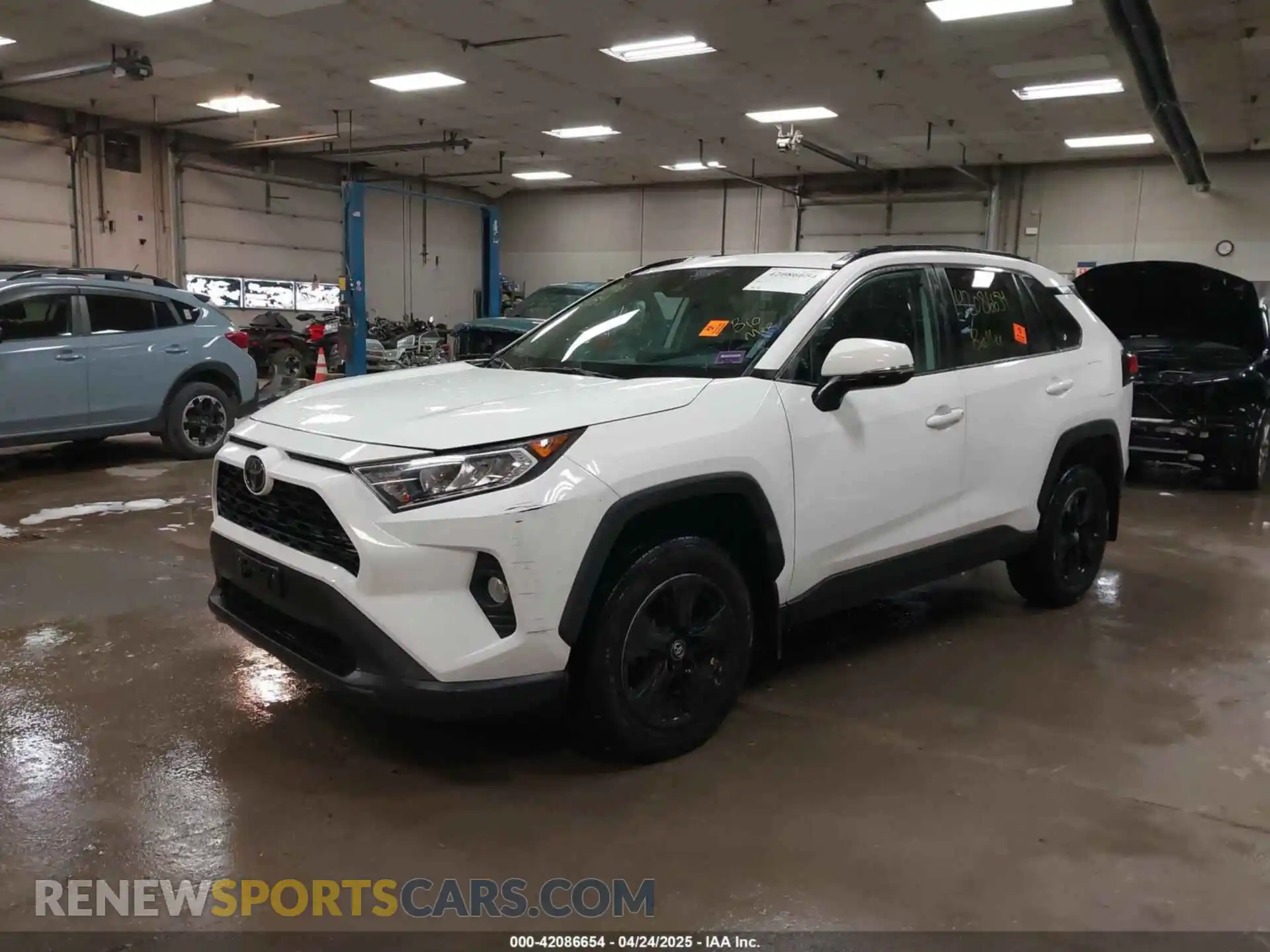 2 Photograph of a damaged car 2T3P1RFV3KW017781 TOYOTA RAV4 2019