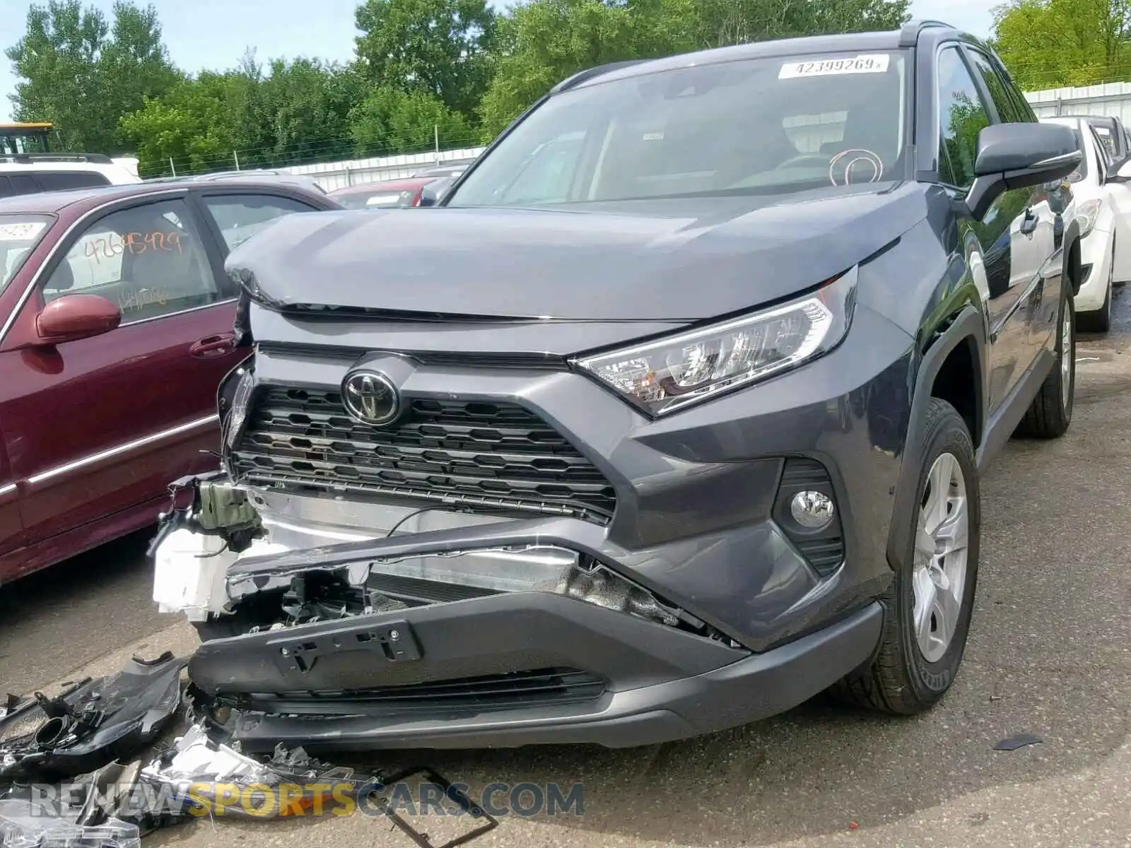 2 Photograph of a damaged car 2T3P1RFV3KW045533 TOYOTA RAV4 2019