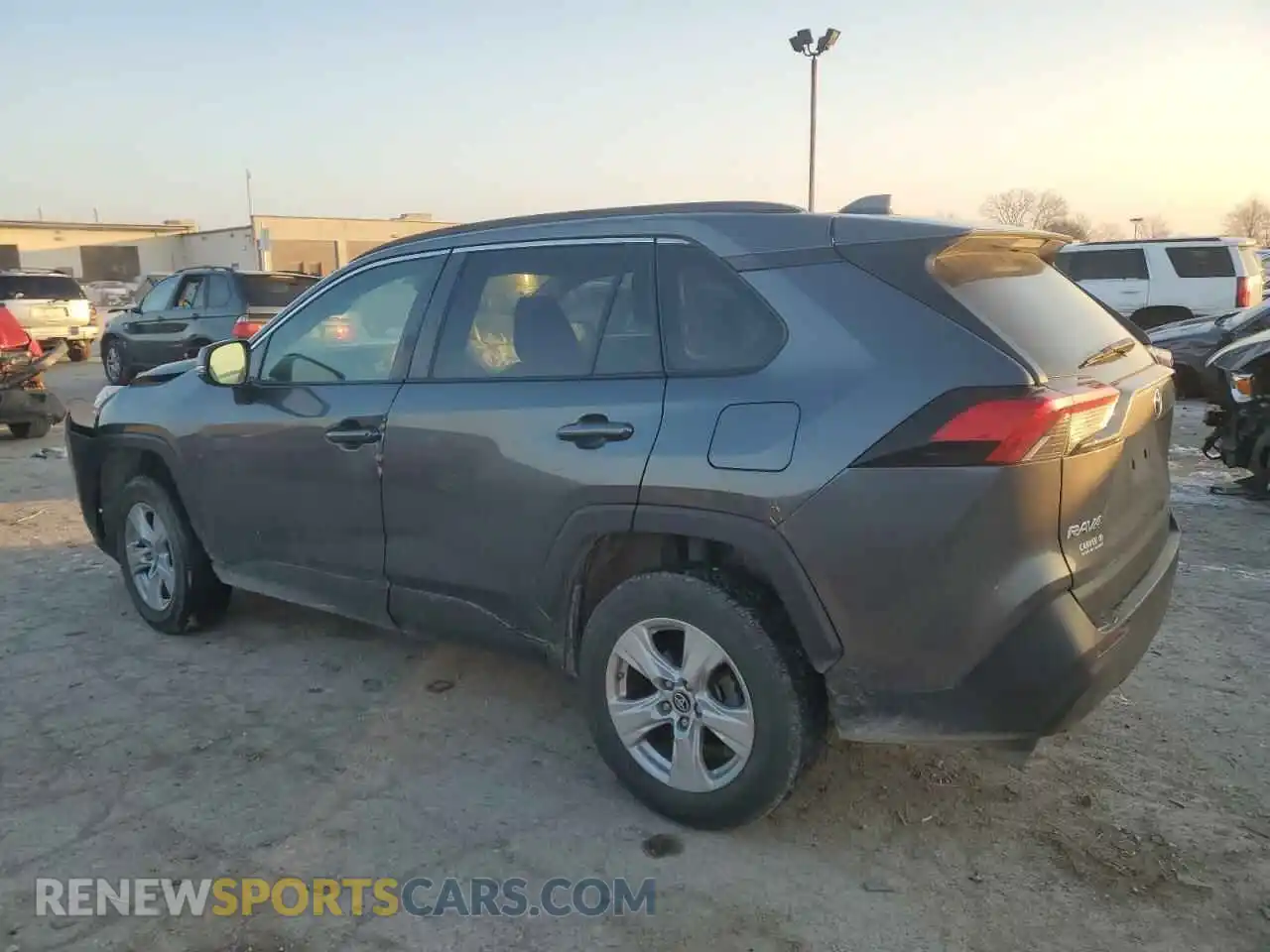 2 Photograph of a damaged car 2T3P1RFV4KC028631 TOYOTA RAV4 2019