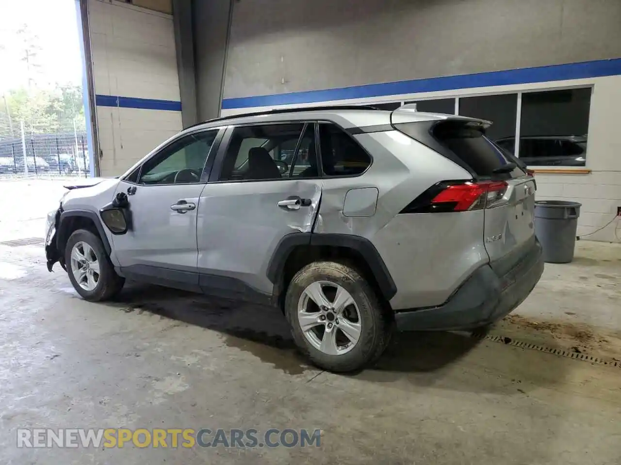 2 Photograph of a damaged car 2T3P1RFV4KW042785 TOYOTA RAV4 2019