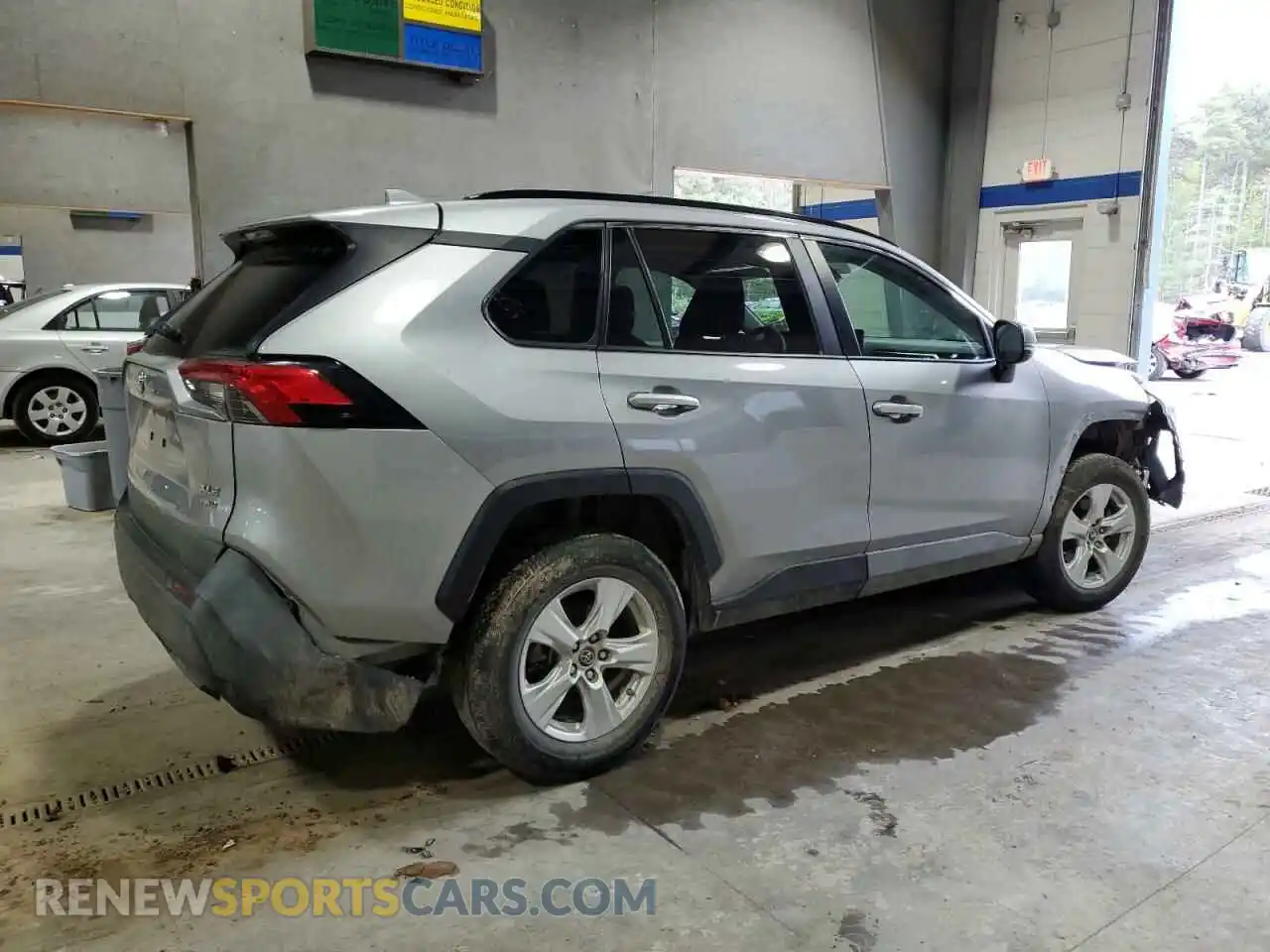 3 Photograph of a damaged car 2T3P1RFV4KW042785 TOYOTA RAV4 2019