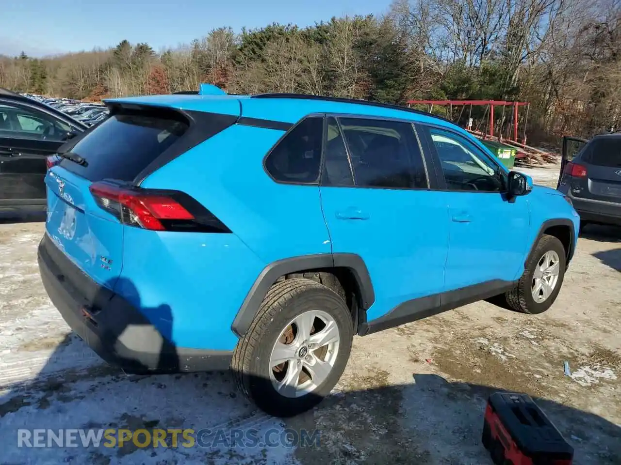 3 Photograph of a damaged car 2T3P1RFV5KC007318 TOYOTA RAV4 2019