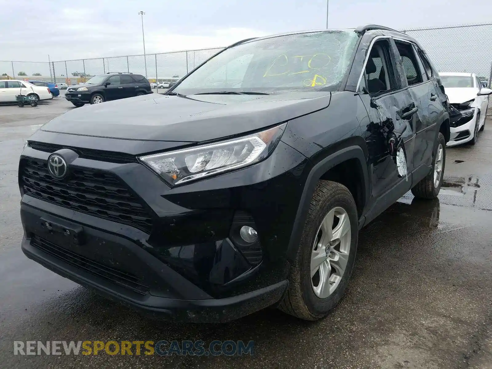 2 Photograph of a damaged car 2T3P1RFV5KW046828 TOYOTA RAV4 2019