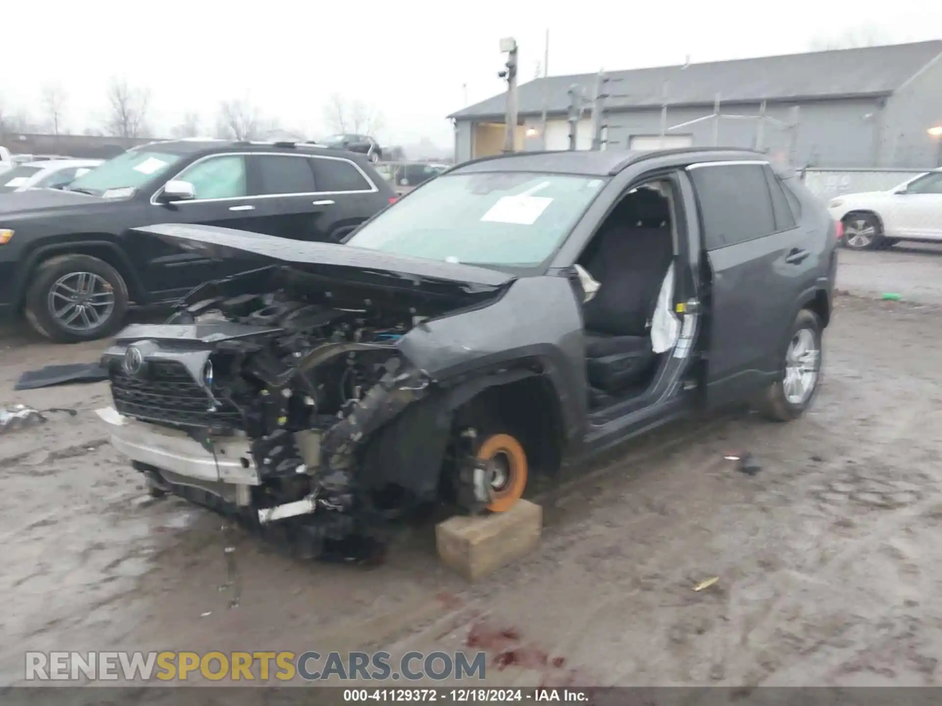 2 Photograph of a damaged car 2T3P1RFV6KC038142 TOYOTA RAV4 2019