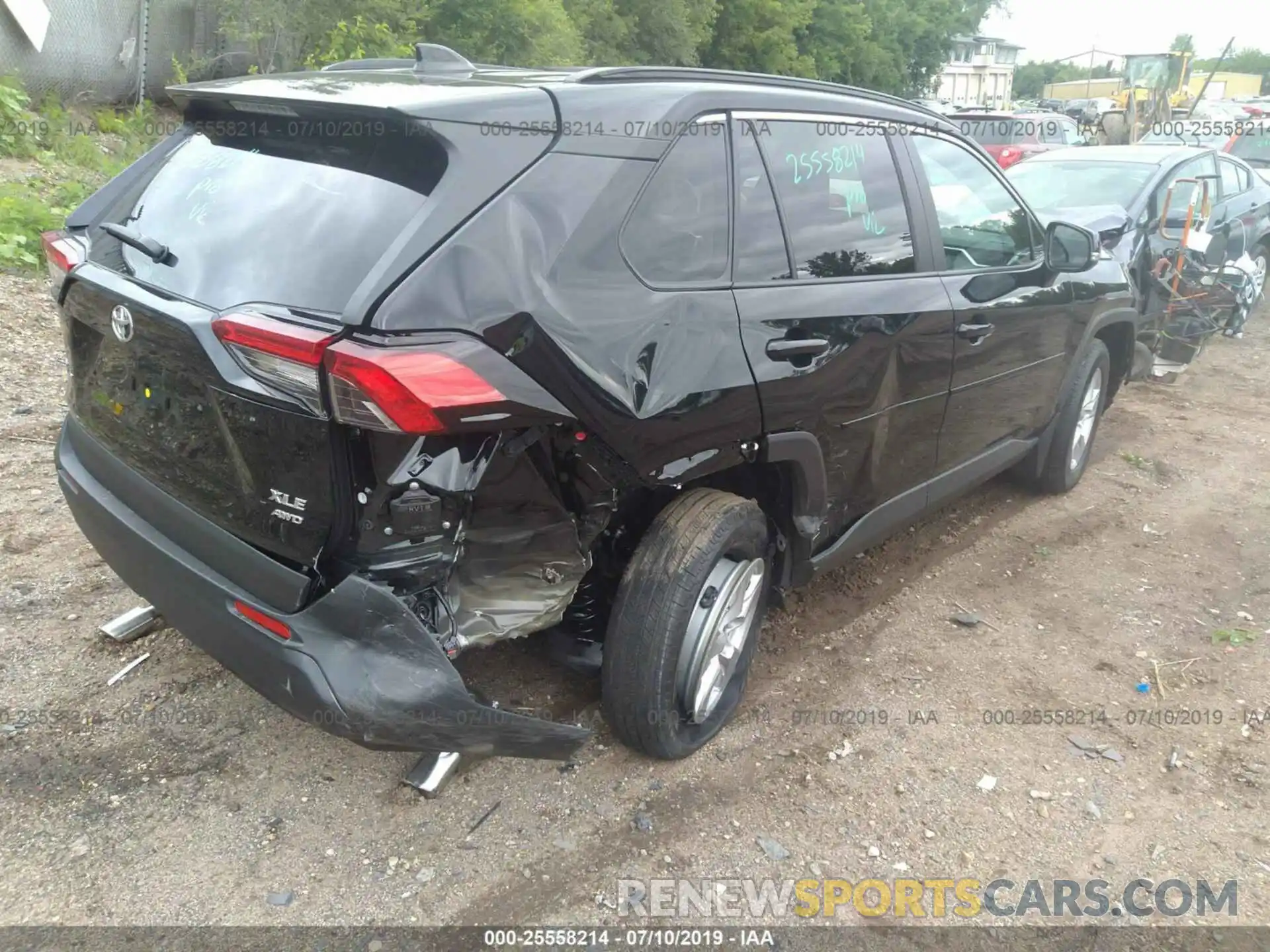4 Photograph of a damaged car 2T3P1RFV7KC022385 TOYOTA RAV4 2019
