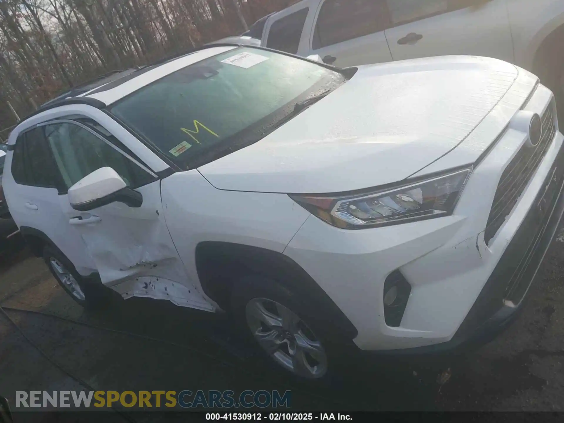 1 Photograph of a damaged car 2T3P1RFV7KC034696 TOYOTA RAV4 2019