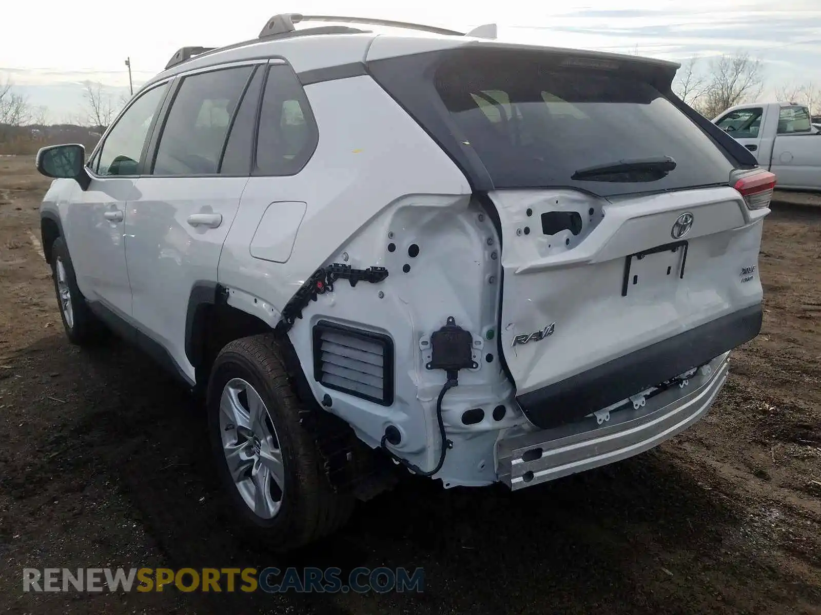 3 Photograph of a damaged car 2T3P1RFV7KW045809 TOYOTA RAV4 2019