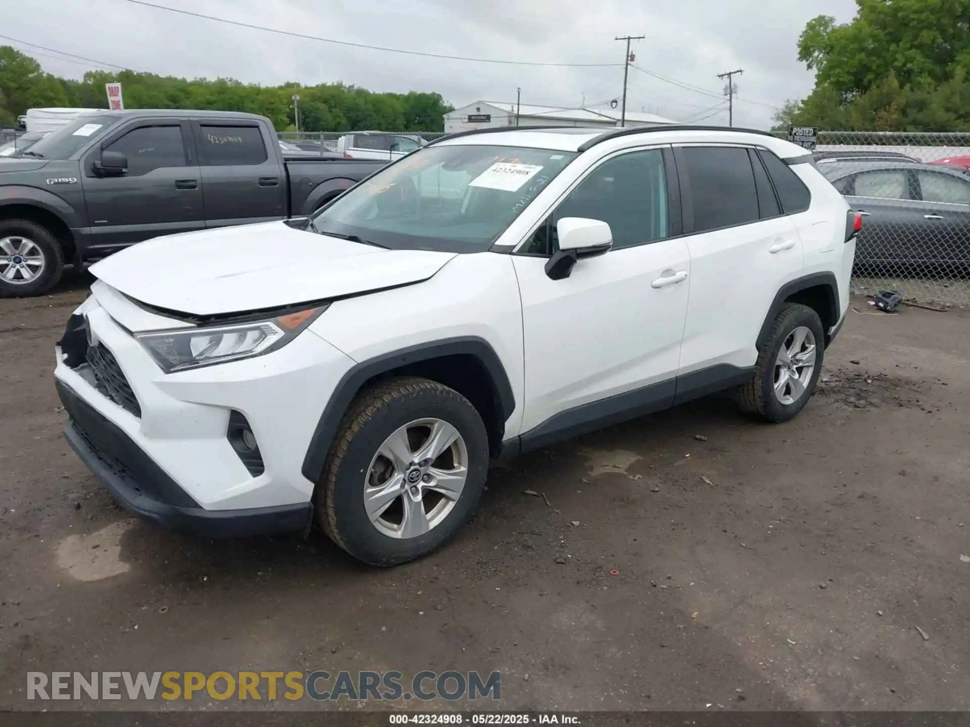 2 Photograph of a damaged car 2T3P1RFV8KC017048 TOYOTA RAV4 2019