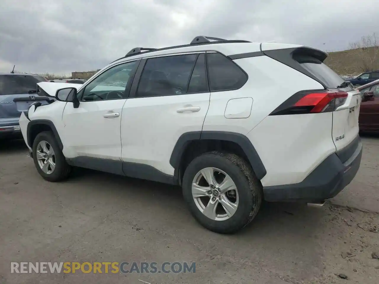 2 Photograph of a damaged car 2T3P1RFV8KW008283 TOYOTA RAV4 2019