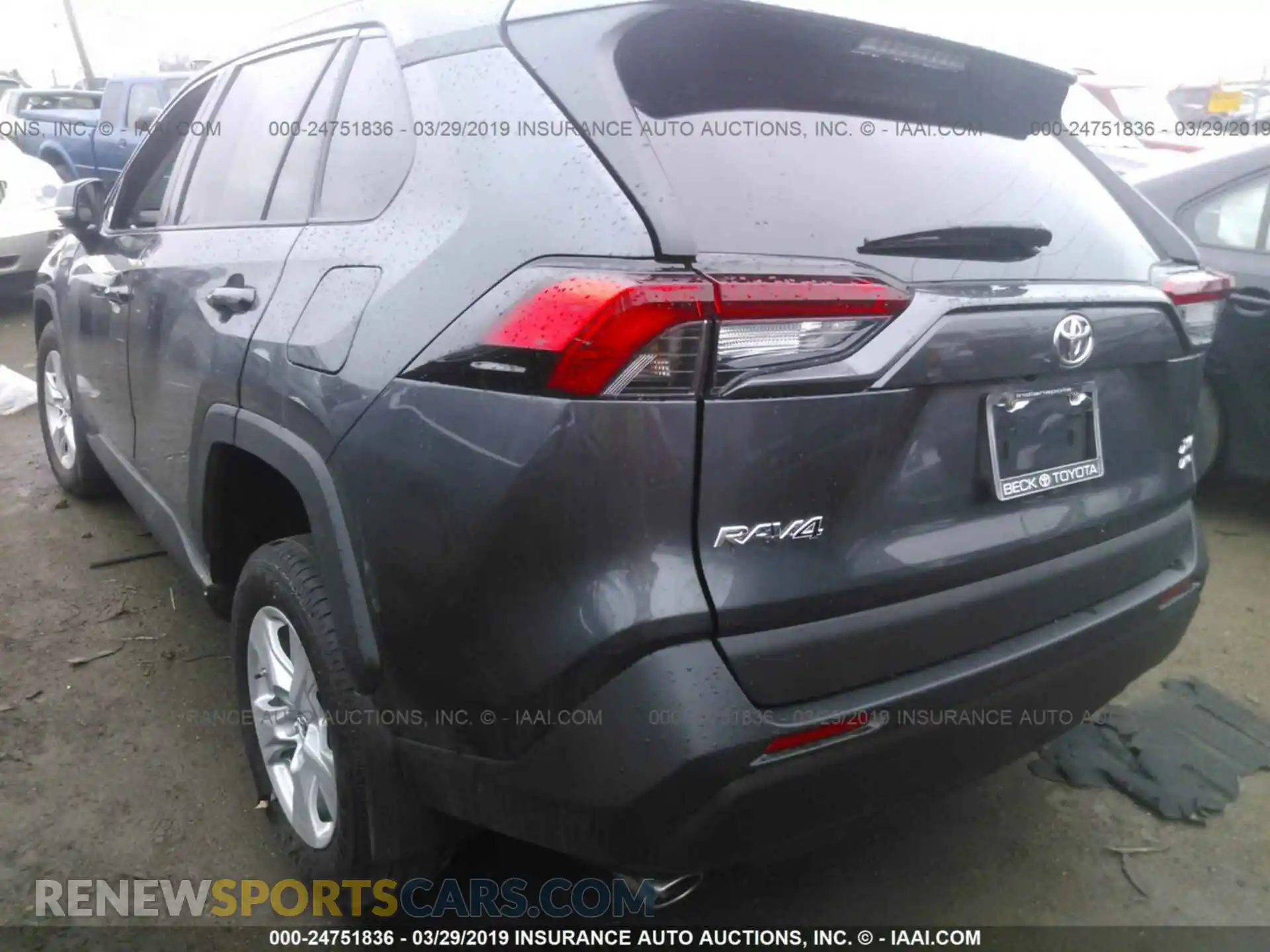 3 Photograph of a damaged car 2T3P1RFV8KW010163 TOYOTA RAV4 2019