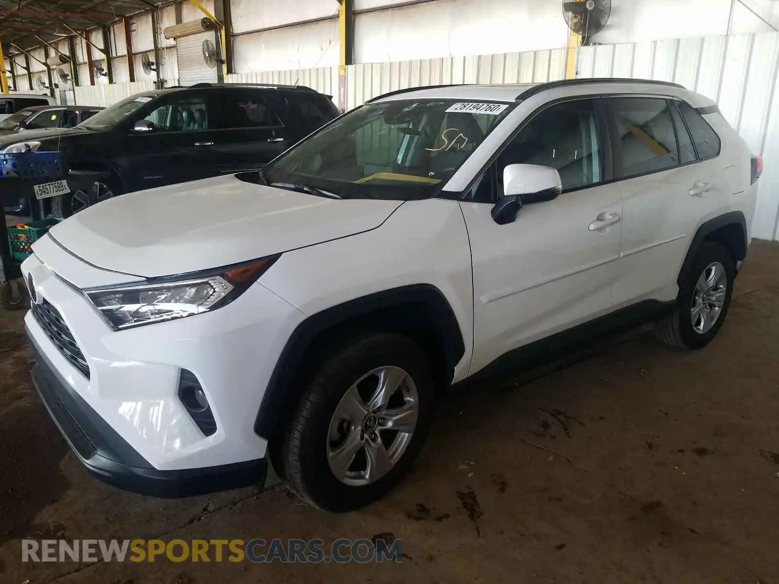 2 Photograph of a damaged car 2T3P1RFV8KW010230 TOYOTA RAV4 2019