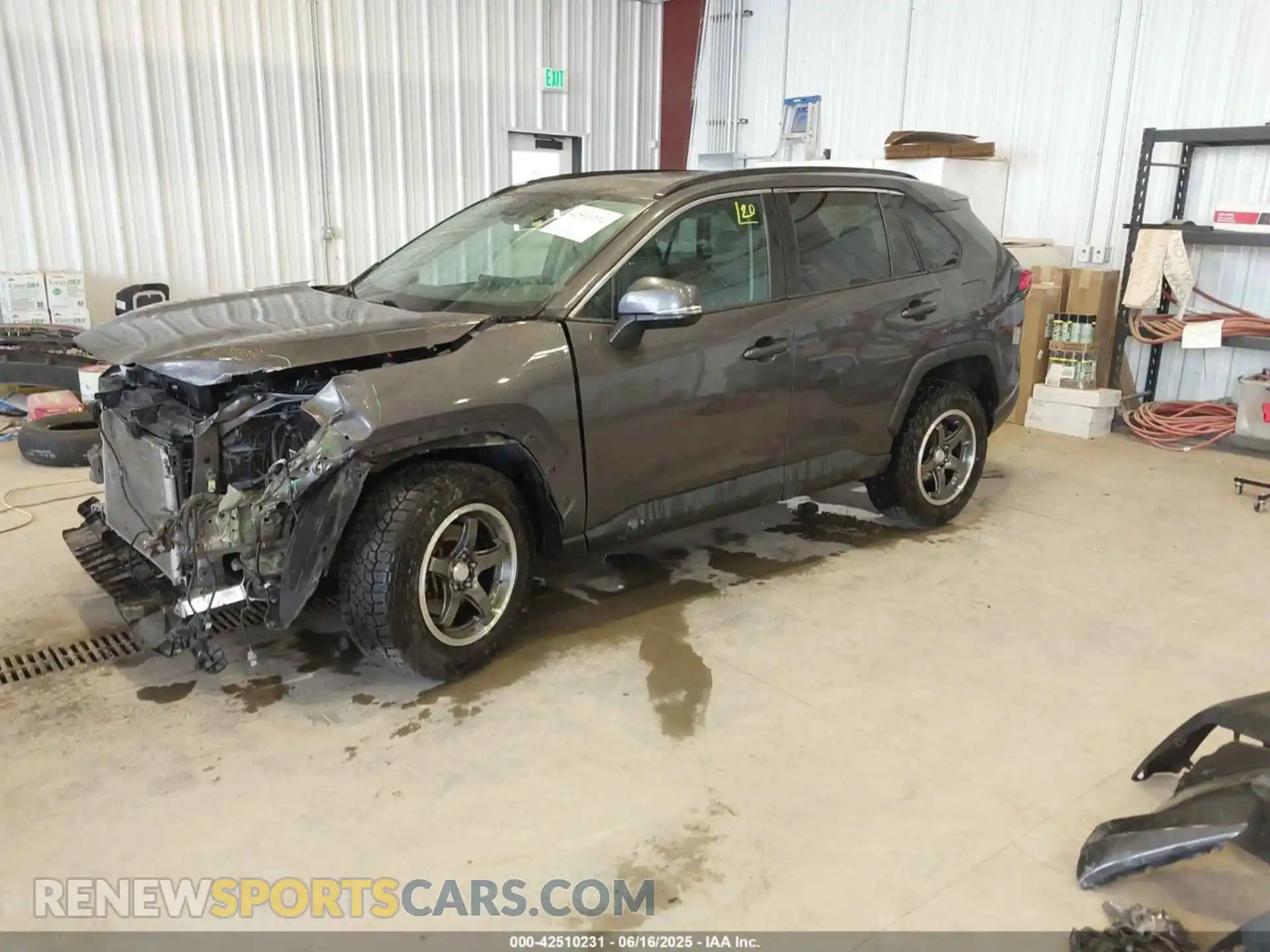 2 Photograph of a damaged car 2T3P1RFV8KW057323 TOYOTA RAV4 2019
