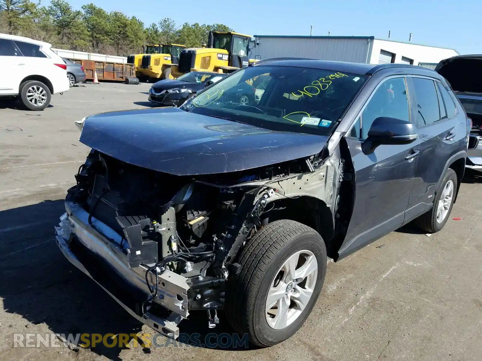 2 Photograph of a damaged car 2T3RWRFV0KW018316 TOYOTA RAV4 2019