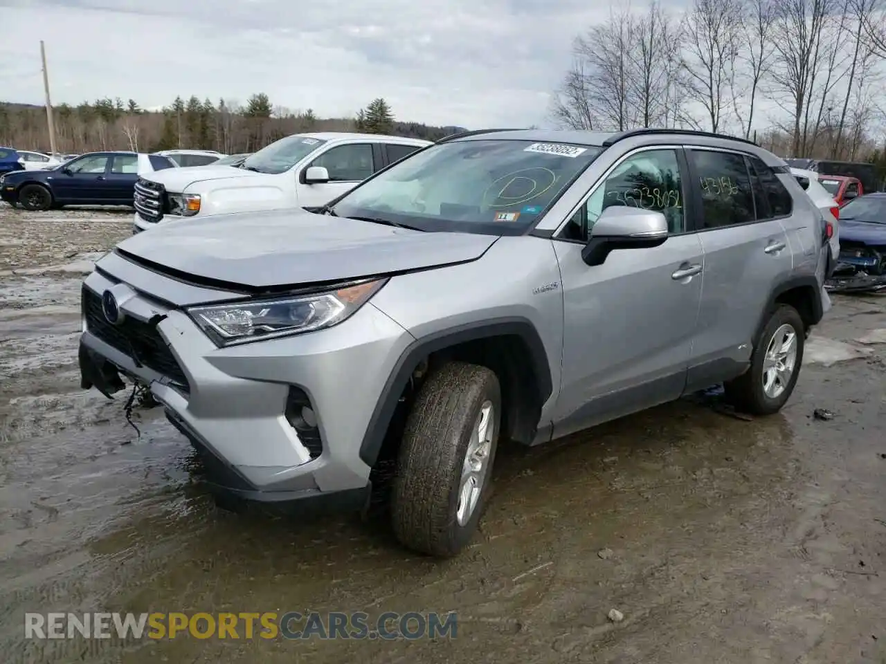 2 Photograph of a damaged car 2T3RWRFV0KW027467 TOYOTA RAV4 2019