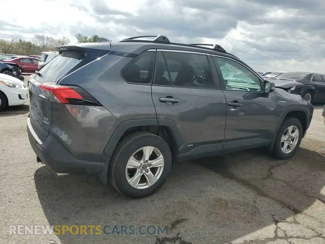 3 Photograph of a damaged car 2T3RWRFV1KW034816 TOYOTA RAV4 2019
