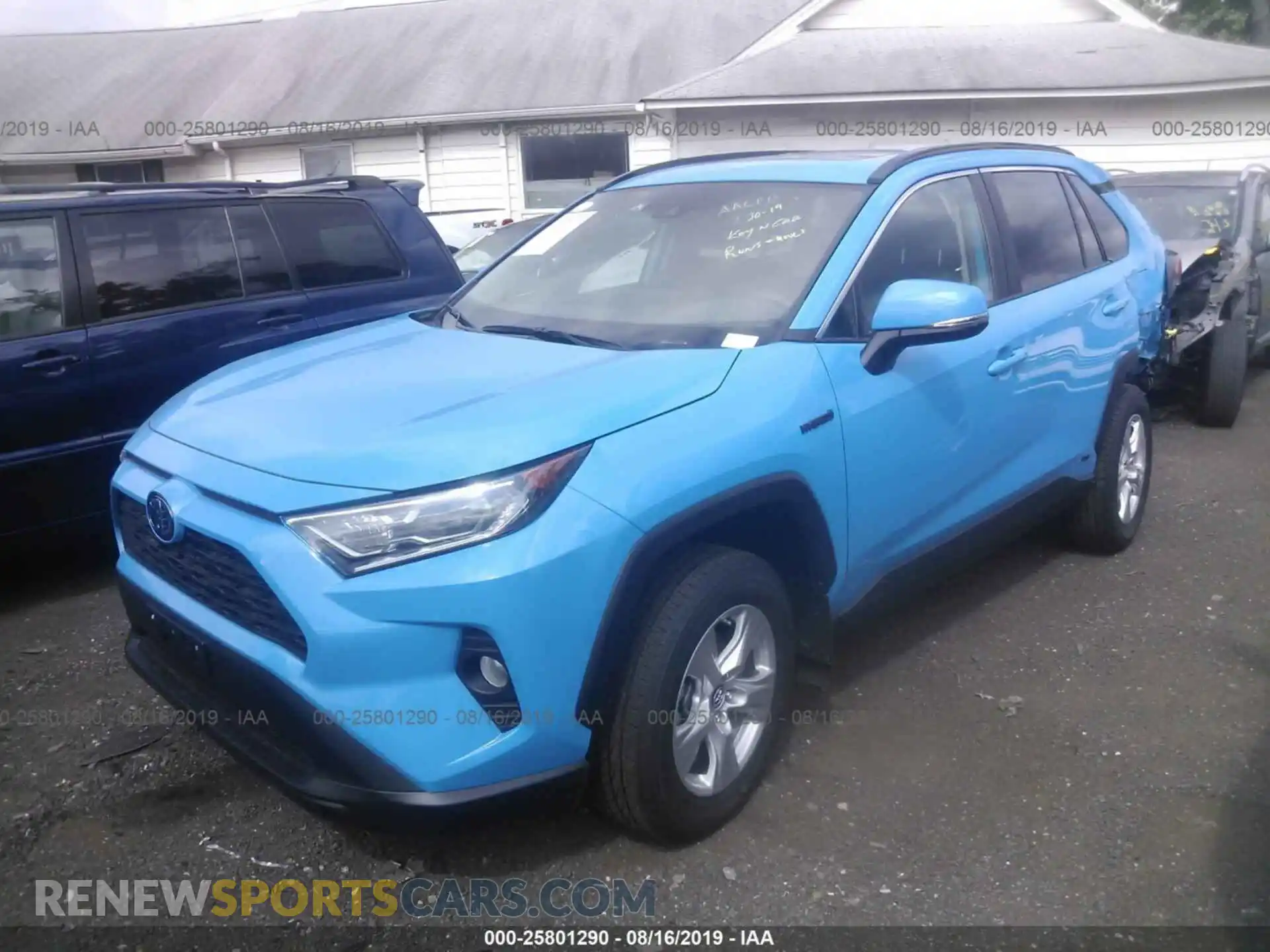 2 Photograph of a damaged car 2T3RWRFV2KW023310 TOYOTA RAV4 2019