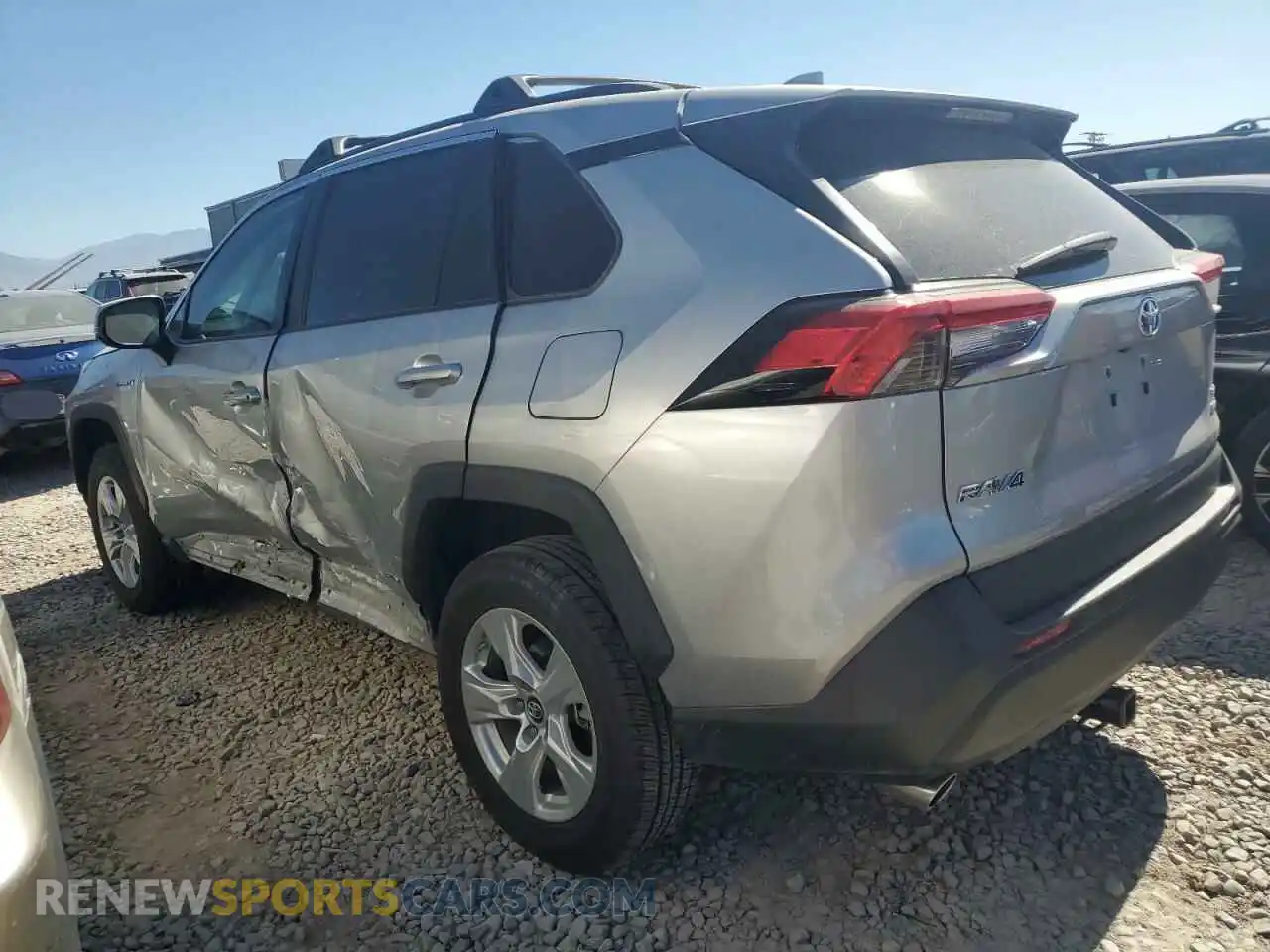 2 Photograph of a damaged car 2T3RWRFV2KW029317 TOYOTA RAV4 2019