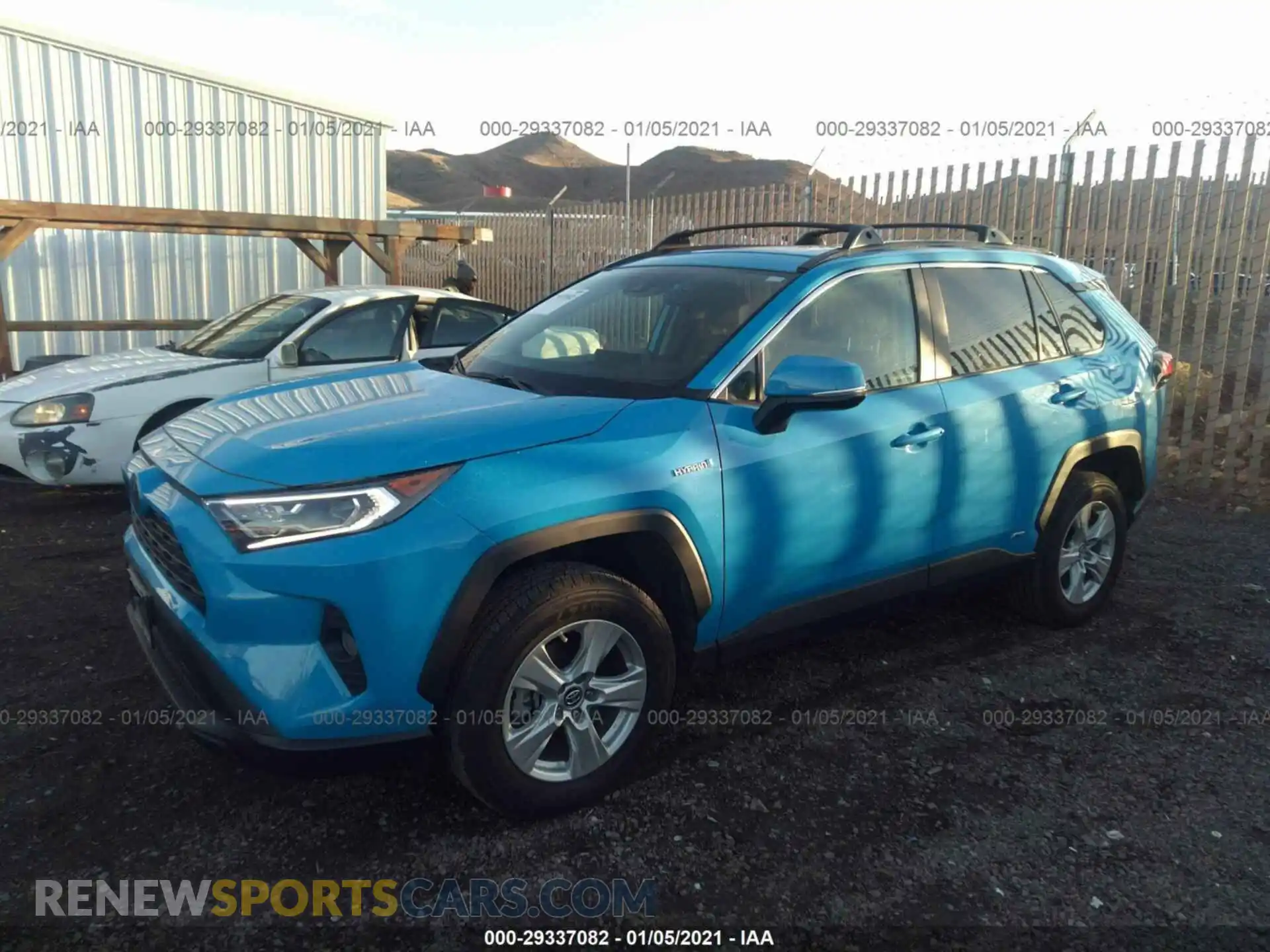2 Фотография поврежденного автомобиля 2T3RWRFV2KW032055 TOYOTA RAV4 2019