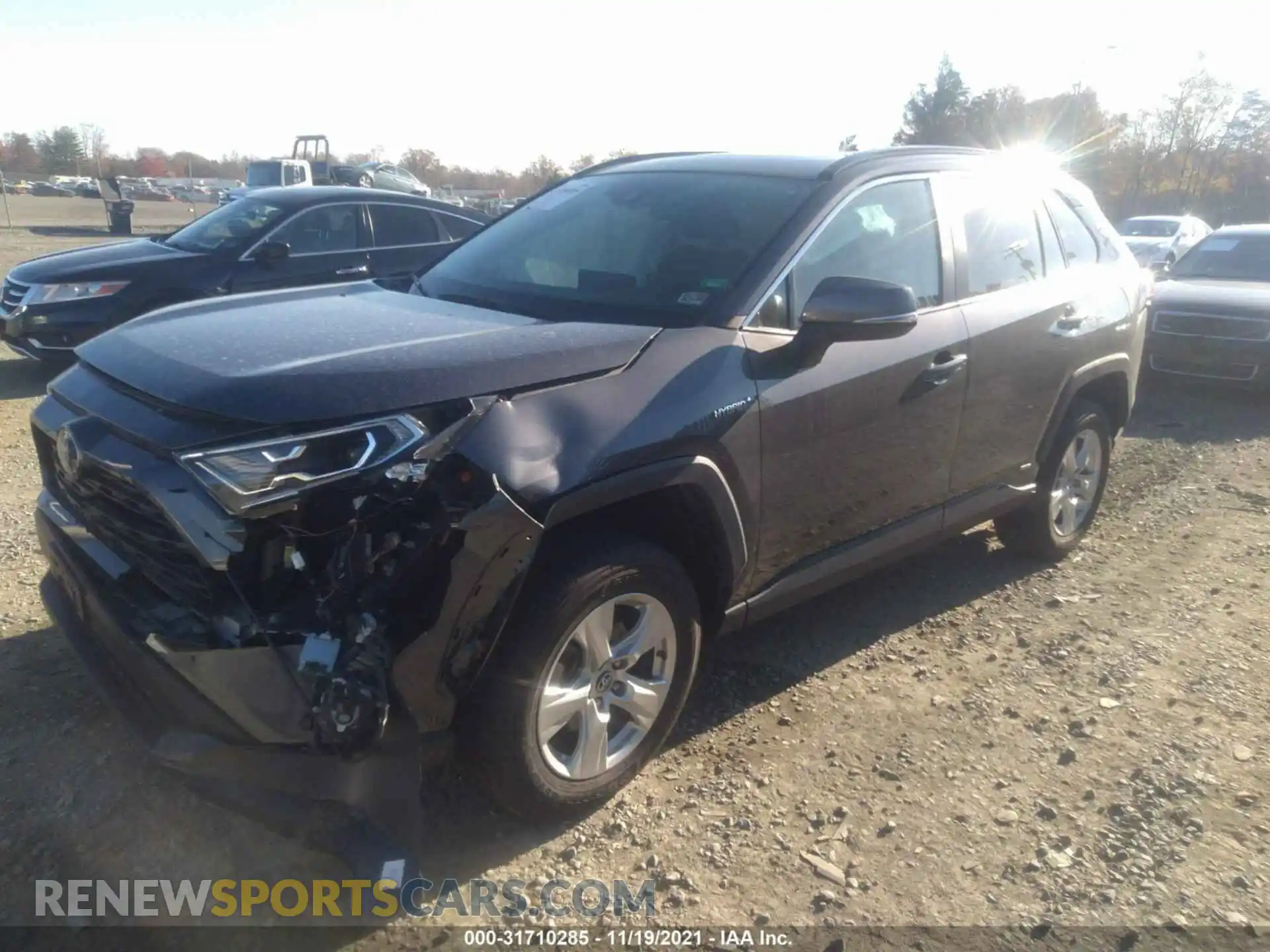 2 Photograph of a damaged car 2T3RWRFV2KW039538 TOYOTA RAV4 2019