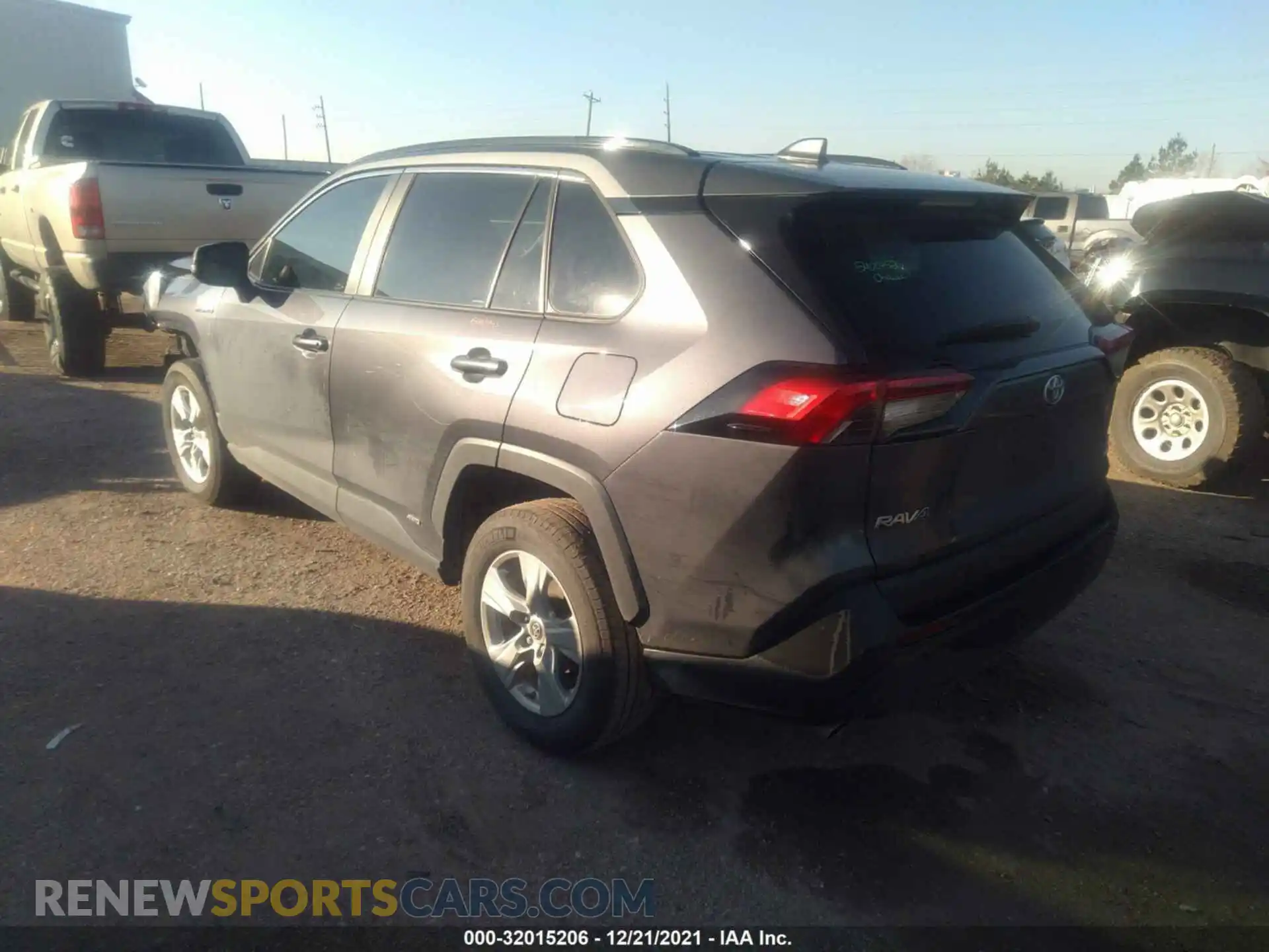 3 Photograph of a damaged car 2T3RWRFV4KW035961 TOYOTA RAV4 2019