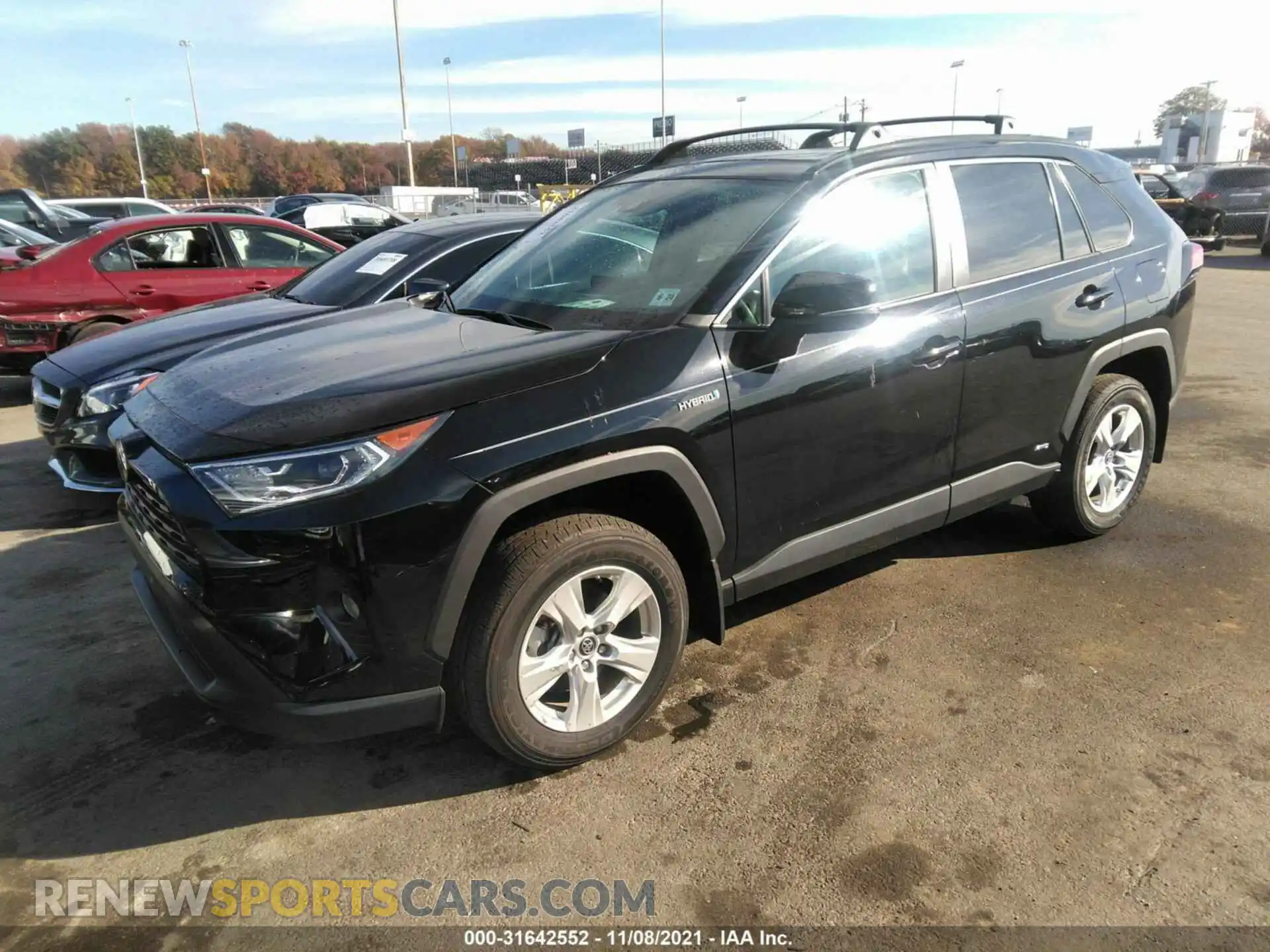 2 Photograph of a damaged car 2T3RWRFV6KW009846 TOYOTA RAV4 2019