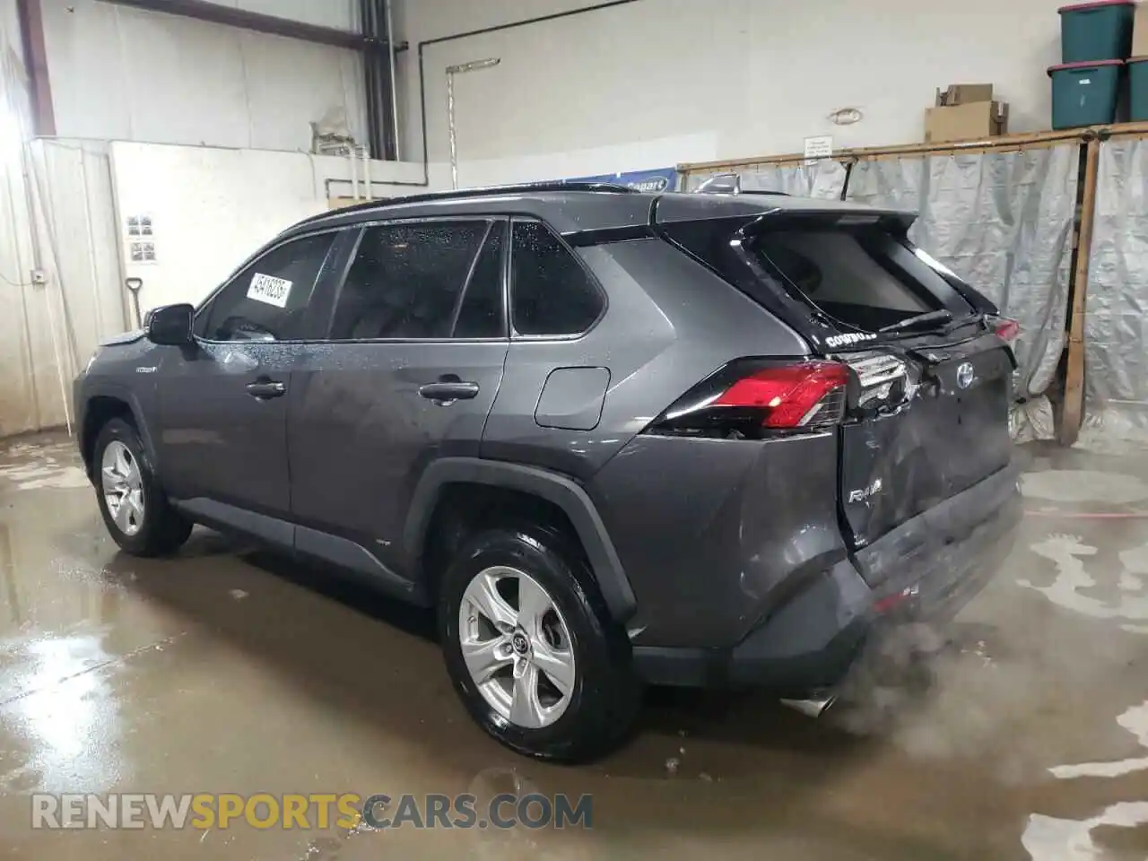 2 Photograph of a damaged car 2T3RWRFV6KW016540 TOYOTA RAV4 2019