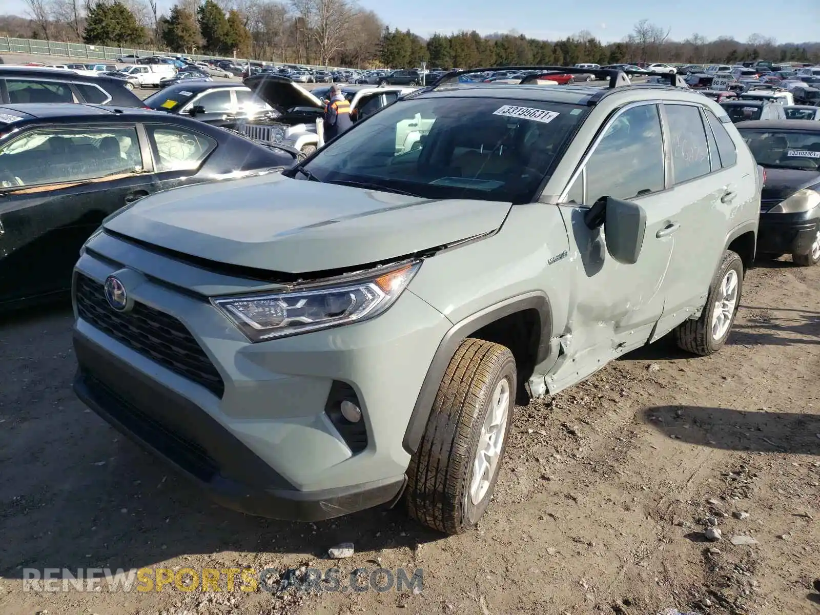 2 Photograph of a damaged car 2T3RWRFV9KW018461 TOYOTA RAV4 2019