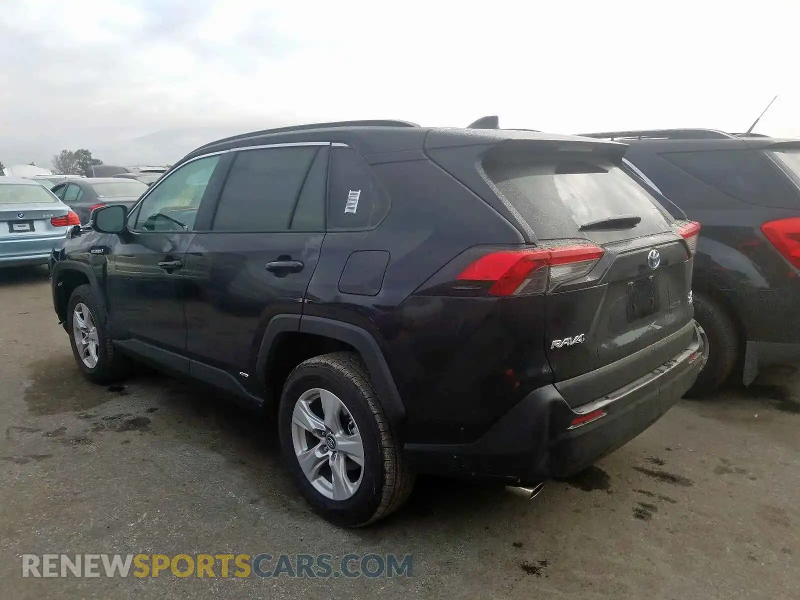 3 Photograph of a damaged car 2T3RWRFVXKW043207 TOYOTA RAV4 2019