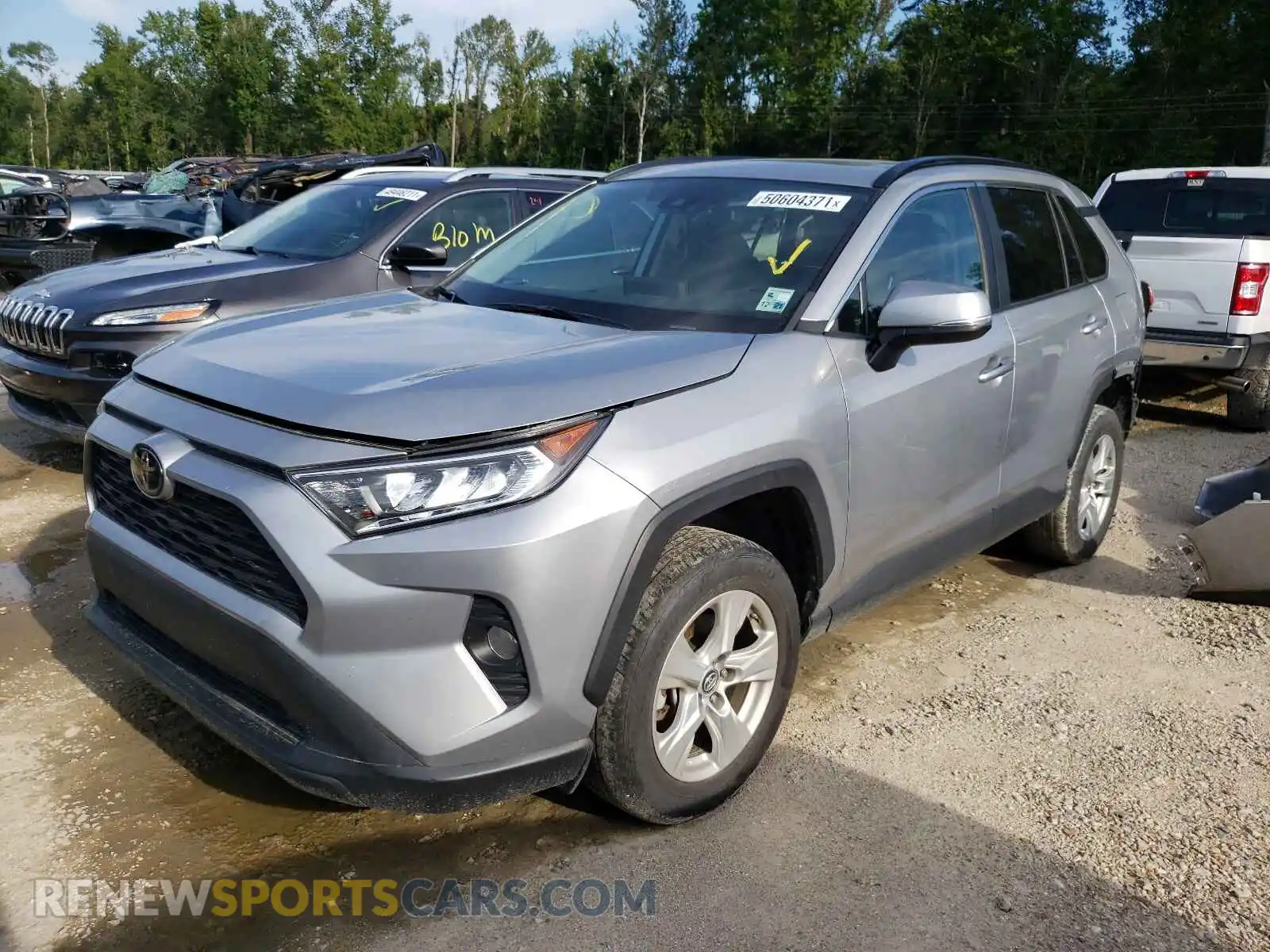 2 Photograph of a damaged car 2T3W1RFV0KC016679 TOYOTA RAV4 2019