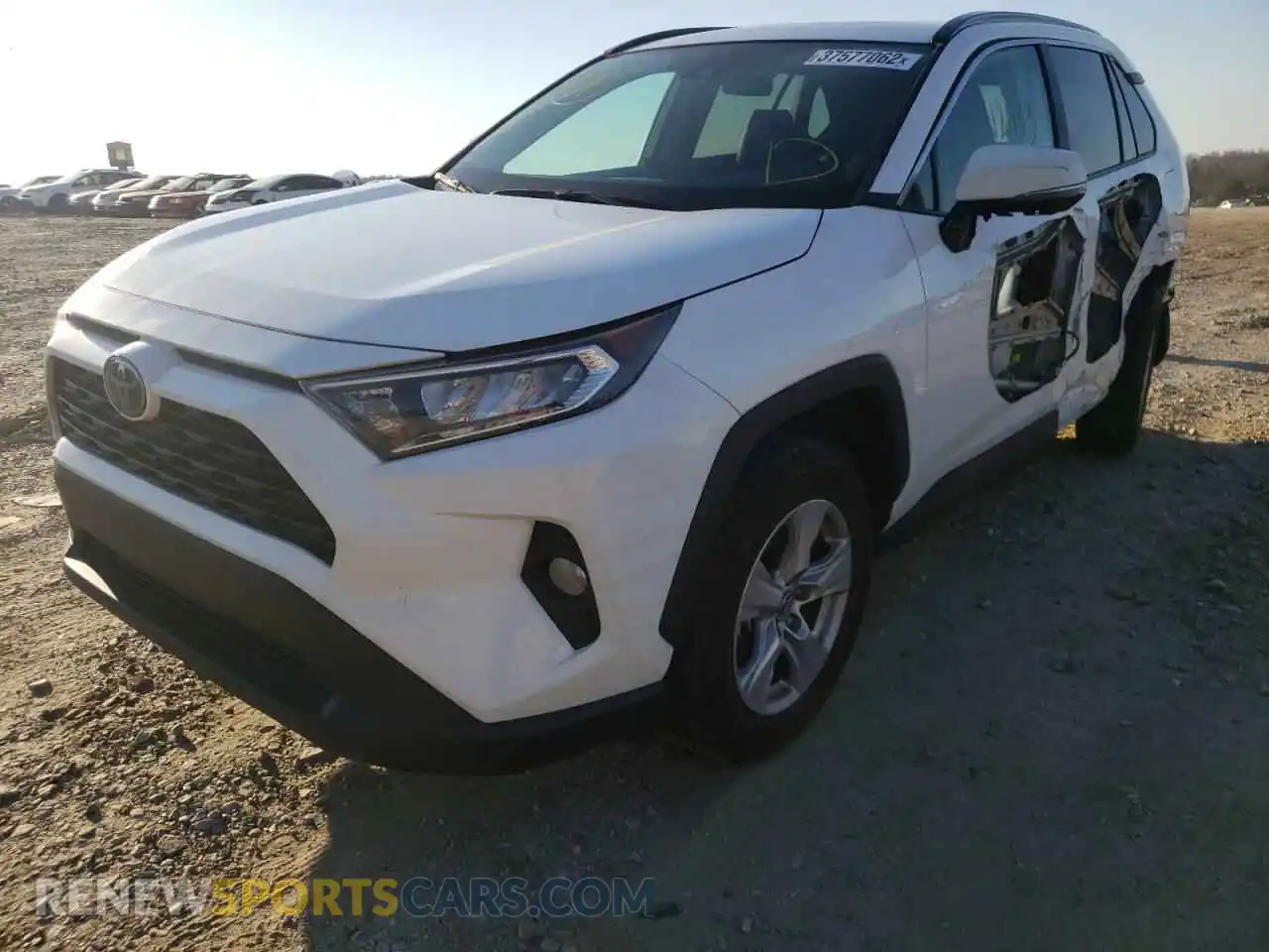 2 Фотография поврежденного автомобиля 2T3W1RFV0KW048482 TOYOTA RAV4 2019