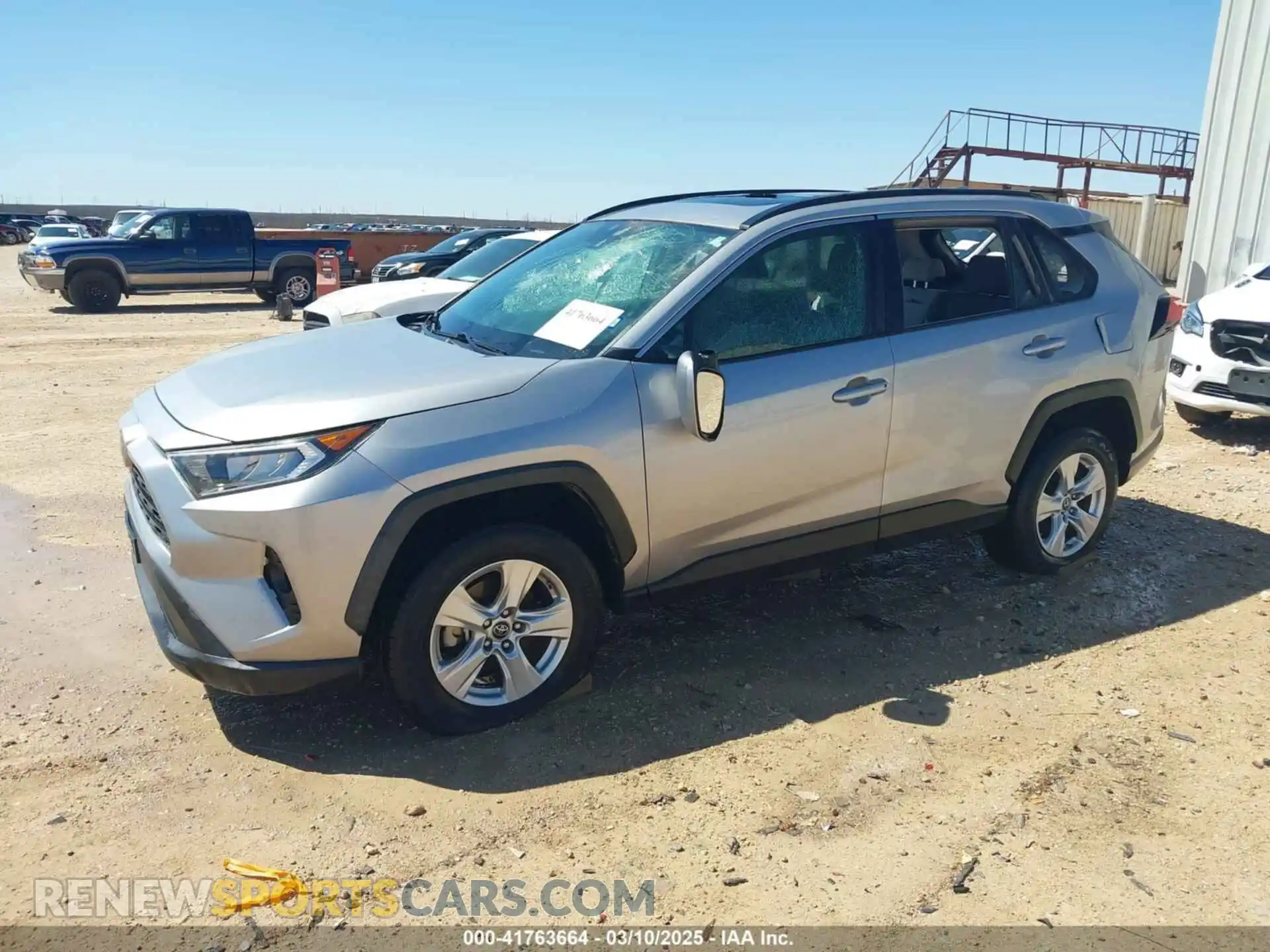2 Photograph of a damaged car 2T3W1RFV2KC014917 TOYOTA RAV4 2019