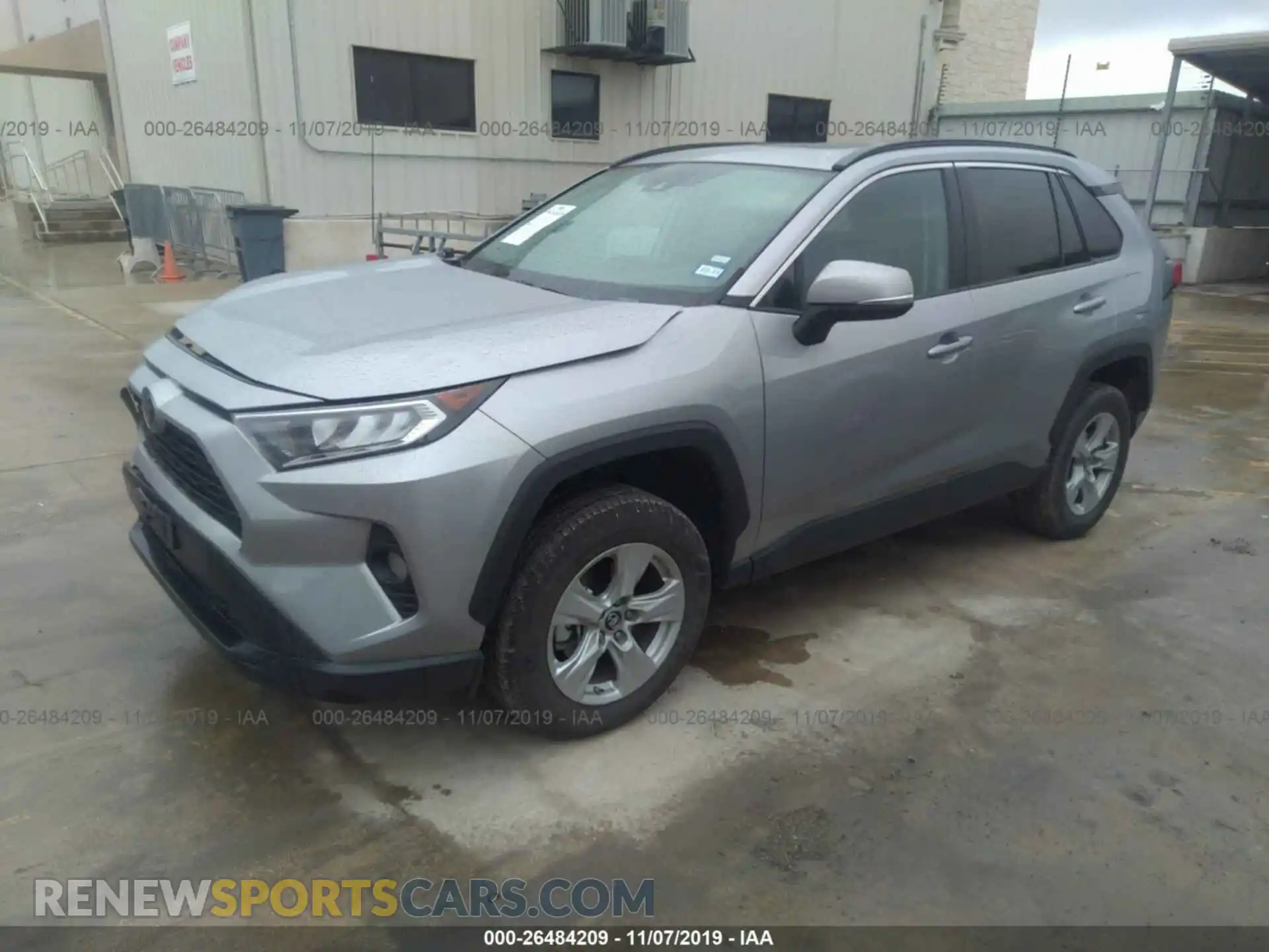 2 Photograph of a damaged car 2T3W1RFV2KW015631 TOYOTA RAV4 2019