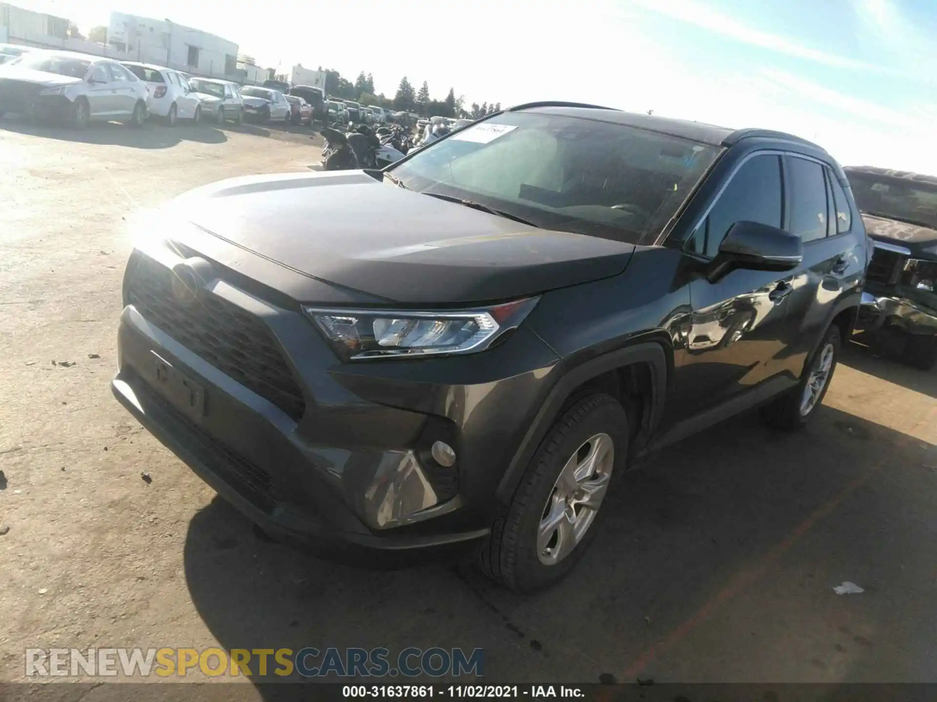 2 fotografías del automóvil dañado 2T3W1RFV3KW020028 TOYOTA RAV4 2019