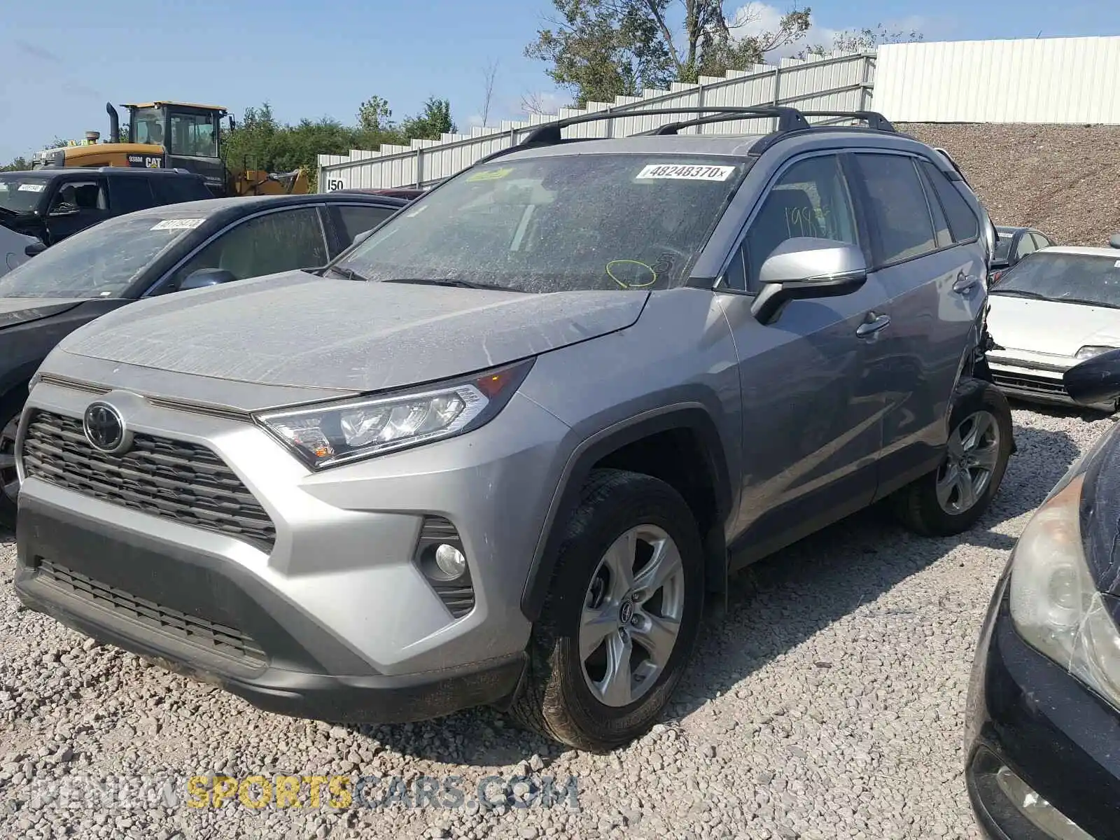 2 Photograph of a damaged car 2T3W1RFV4KW004081 TOYOTA RAV4 2019