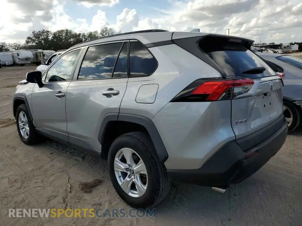 2 Photograph of a damaged car 2T3W1RFV4KW047741 TOYOTA RAV4 2019