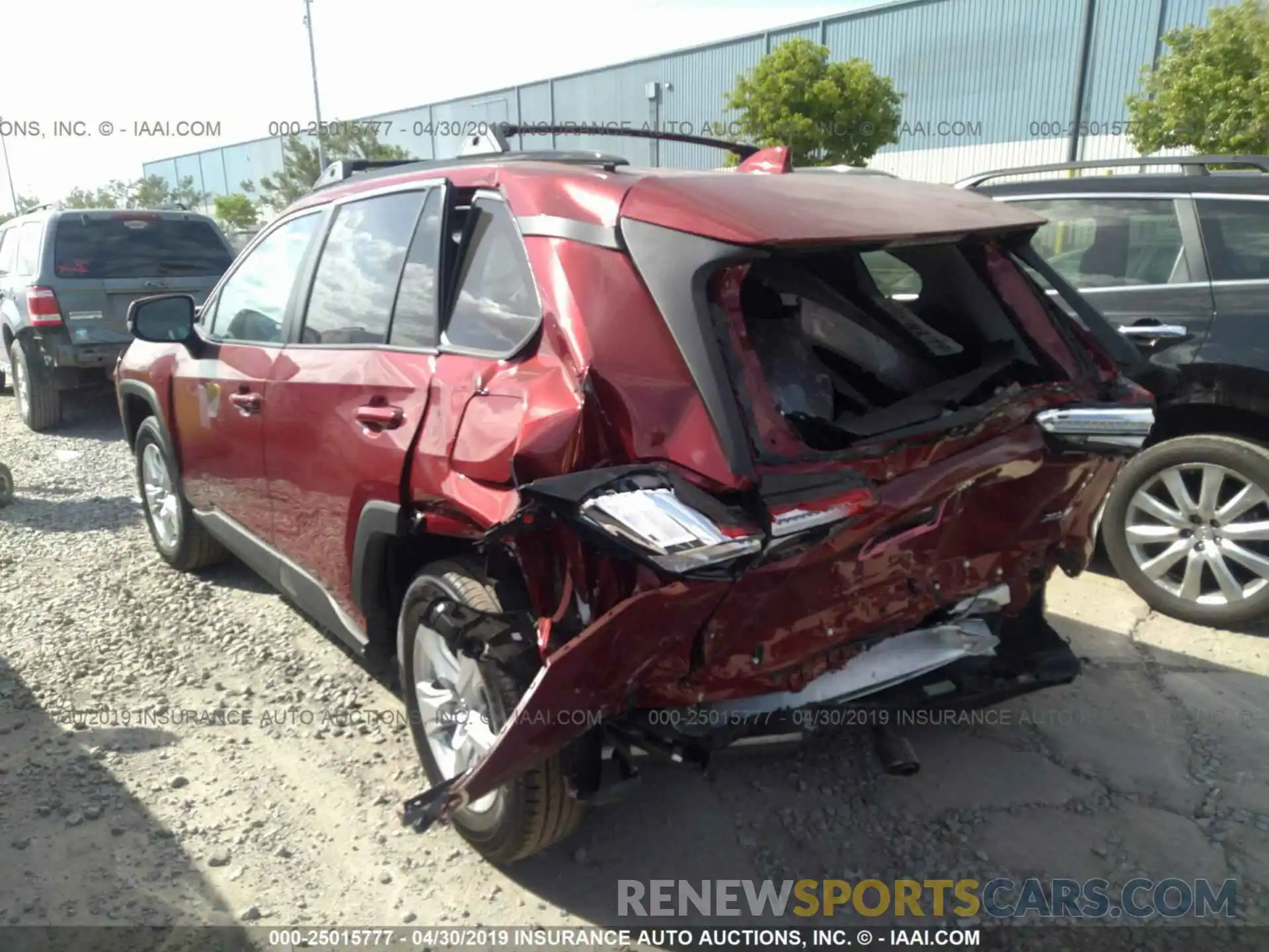 3 Photograph of a damaged car 2T3W1RFV6KW017558 TOYOTA RAV4 2019