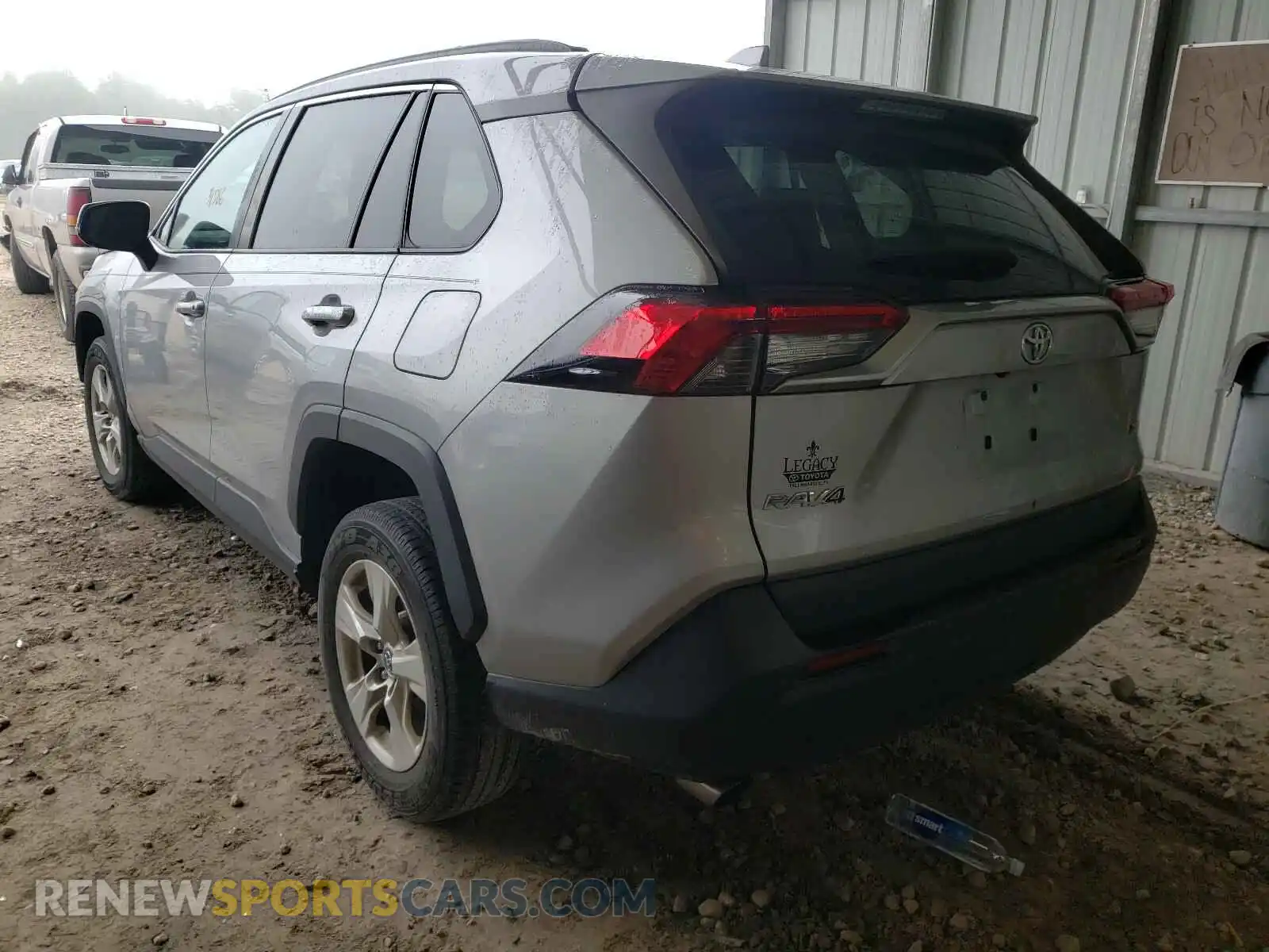 3 Photograph of a damaged car 2T3W1RFV6KW025966 TOYOTA RAV4 2019